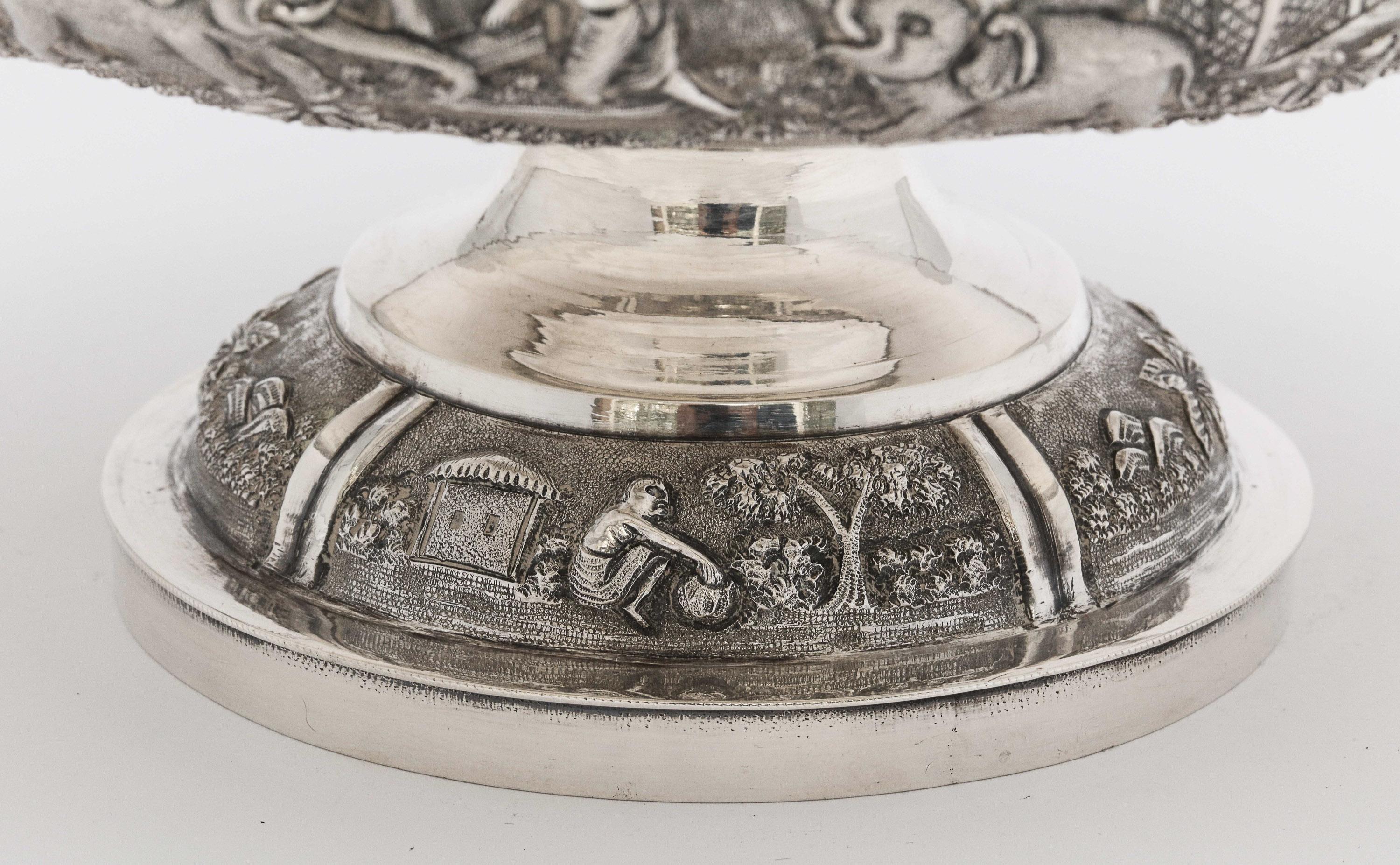 Late 19th Century Burmese/Myanmar Silver Pedestal-Based Bowl 5