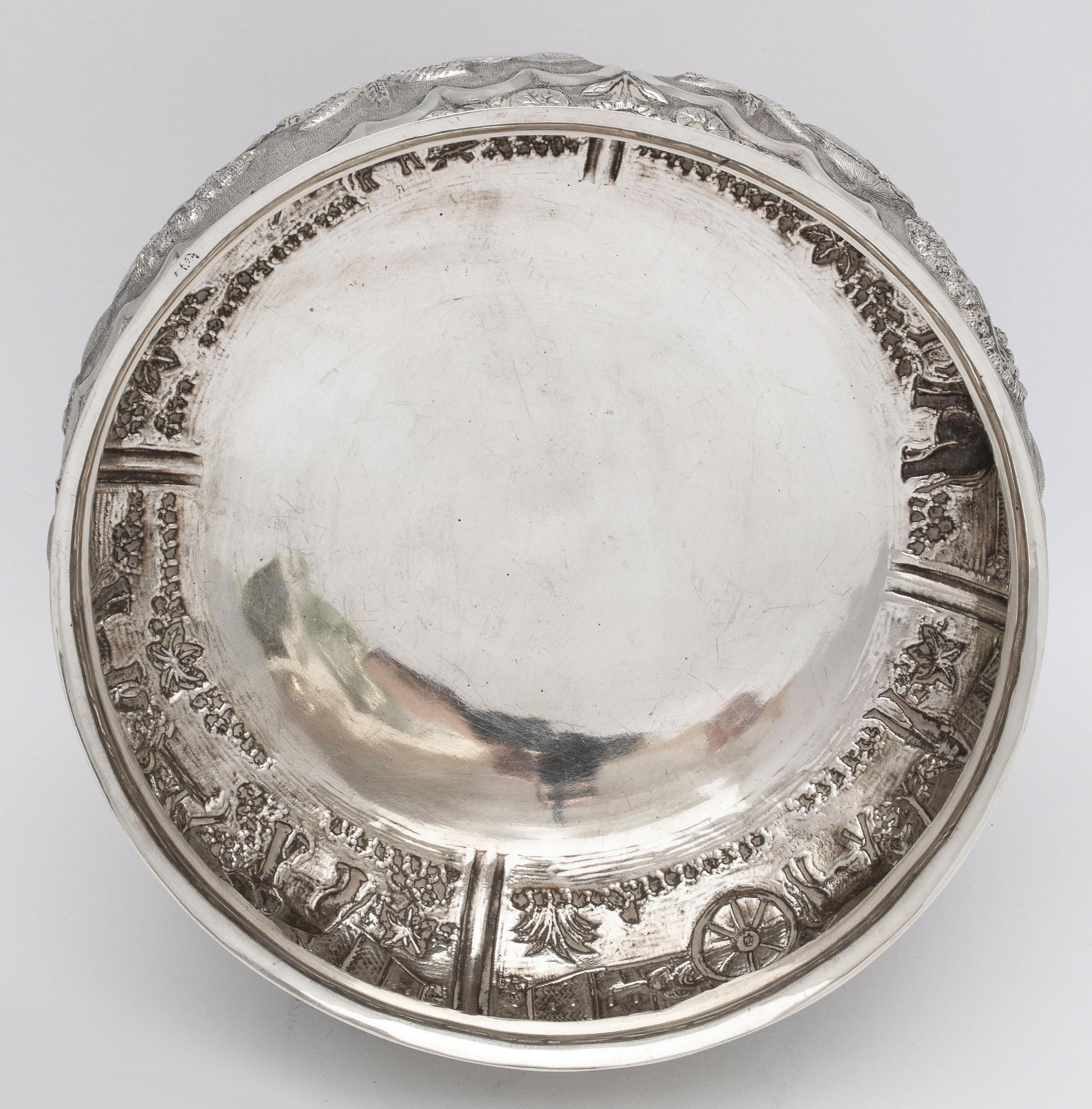 Late 19th Century Burmese/Myanmar Silver Pedestal-Based Bowl 14