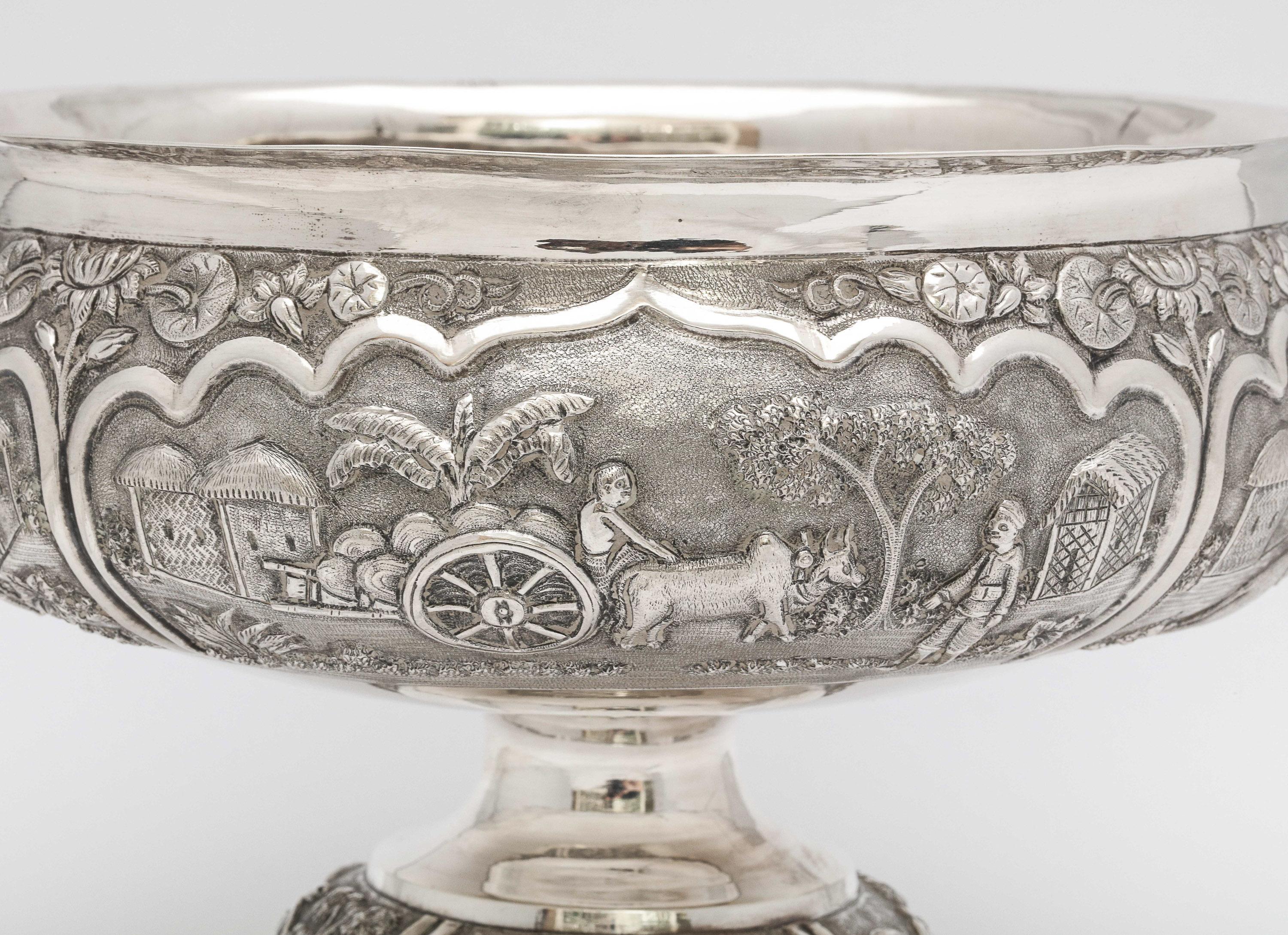Late 19th Century Burmese/Myanmar Silver Pedestal-Based Bowl 1