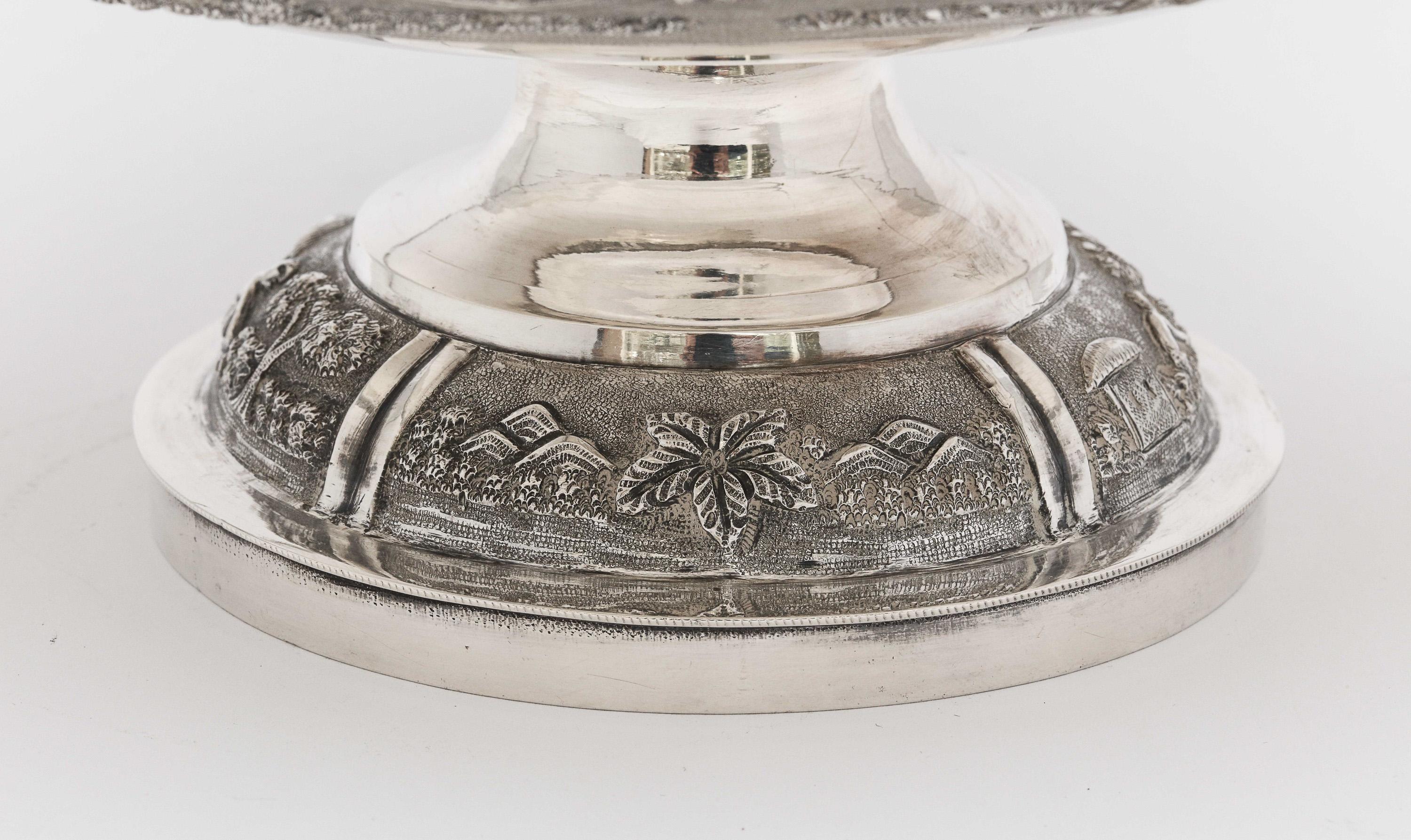Late 19th Century Burmese/Myanmar Silver Pedestal-Based Bowl 2