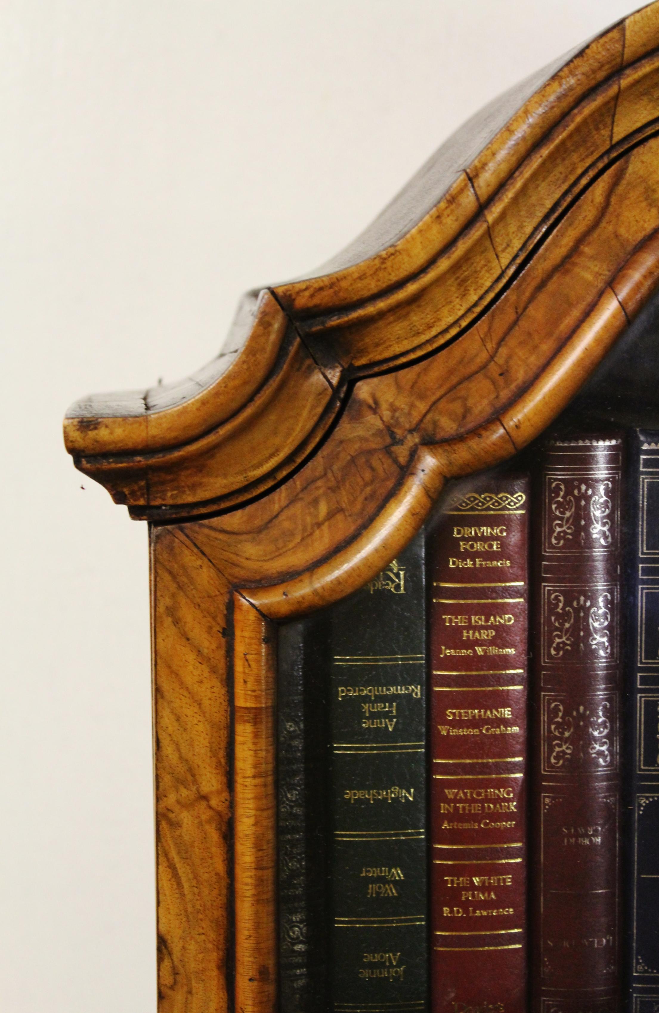 Late 19th Century Burr Walnut Queen Anne Style Bureau Bookcase For Sale 3
