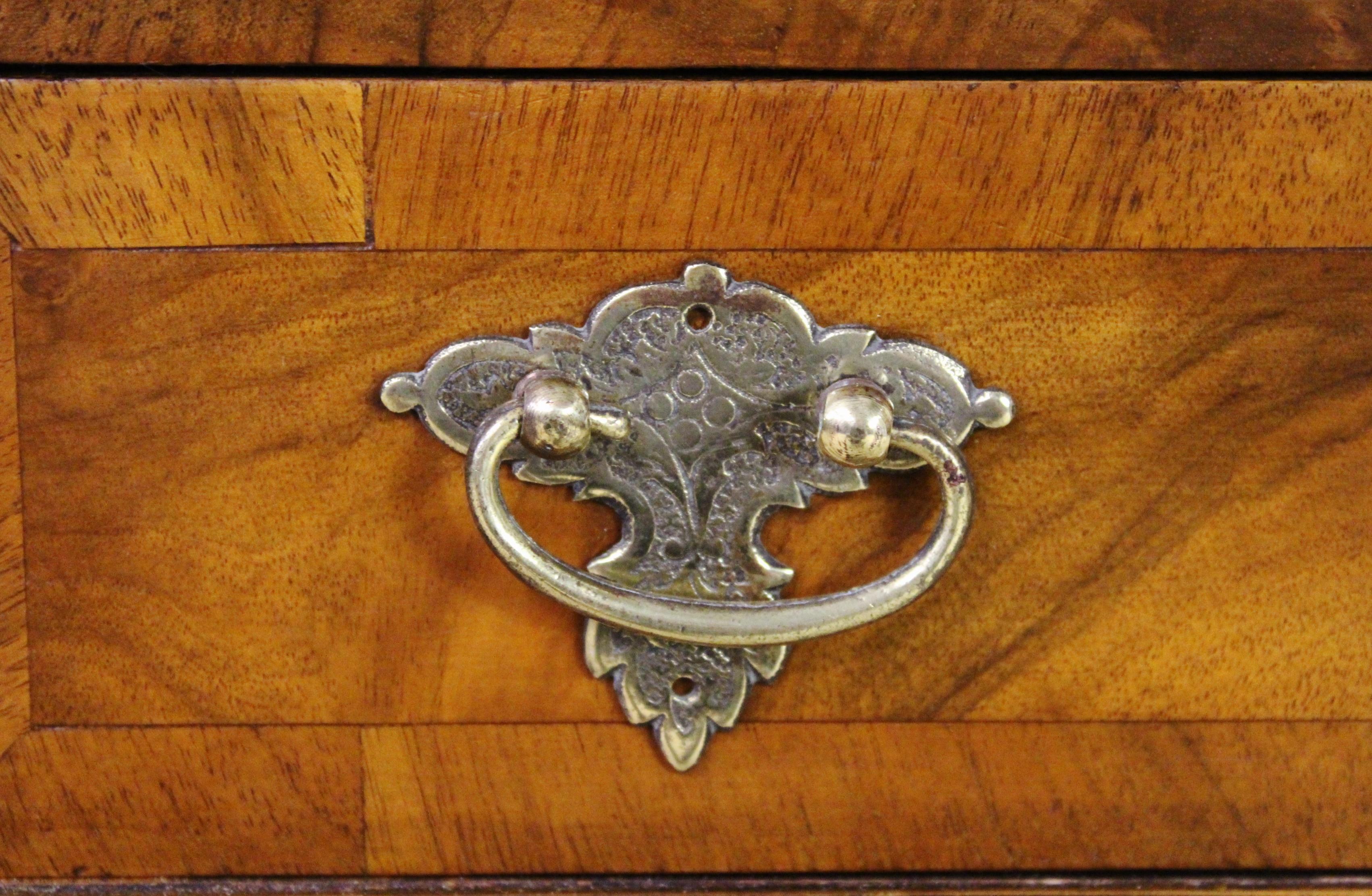 Late 19th Century Burr Walnut Queen Anne Style Bureau Bookcase For Sale 5