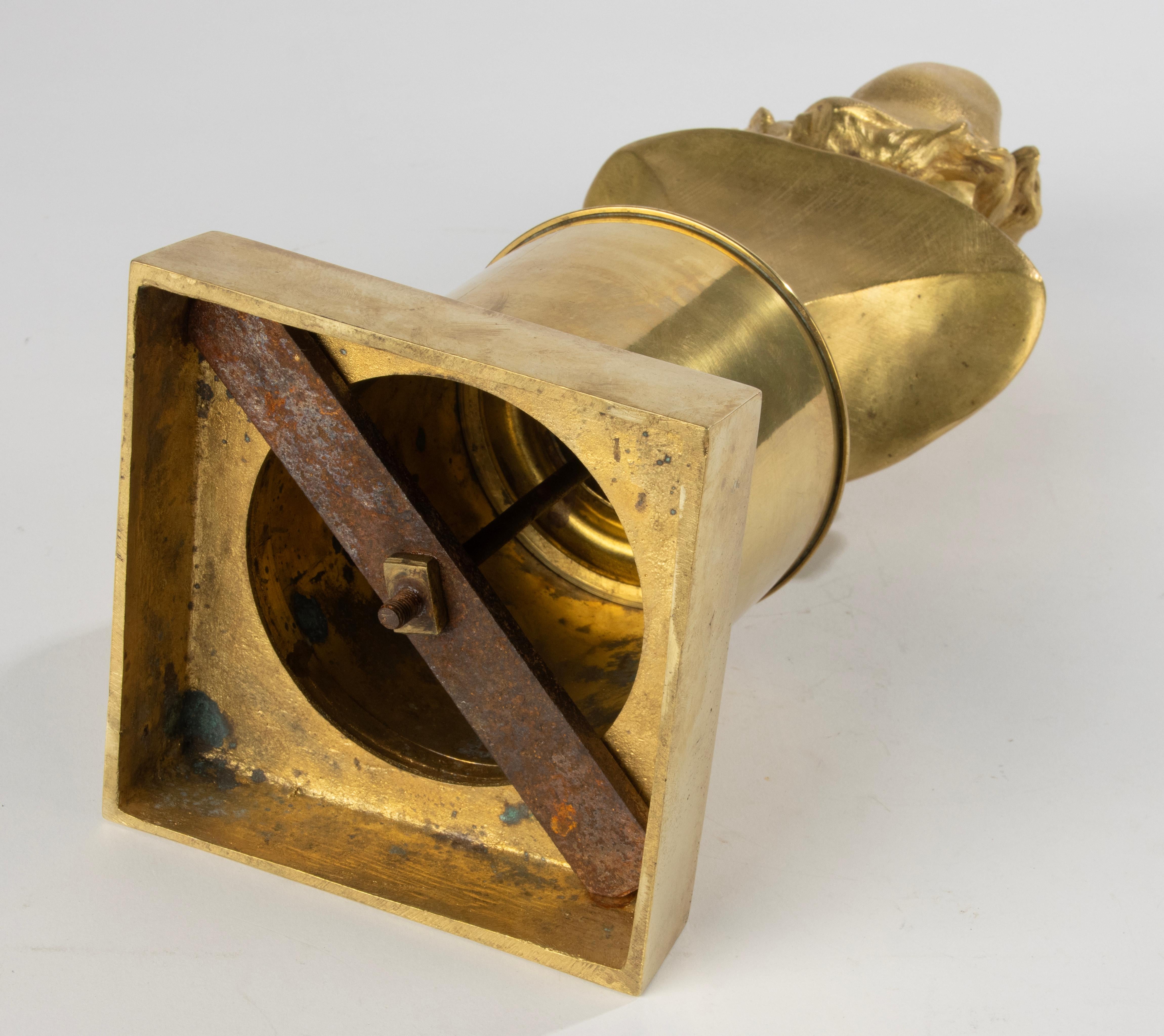 Fin du 19e siècle  Buste de Marianne - Bronze doré à l'or fin en vente 3