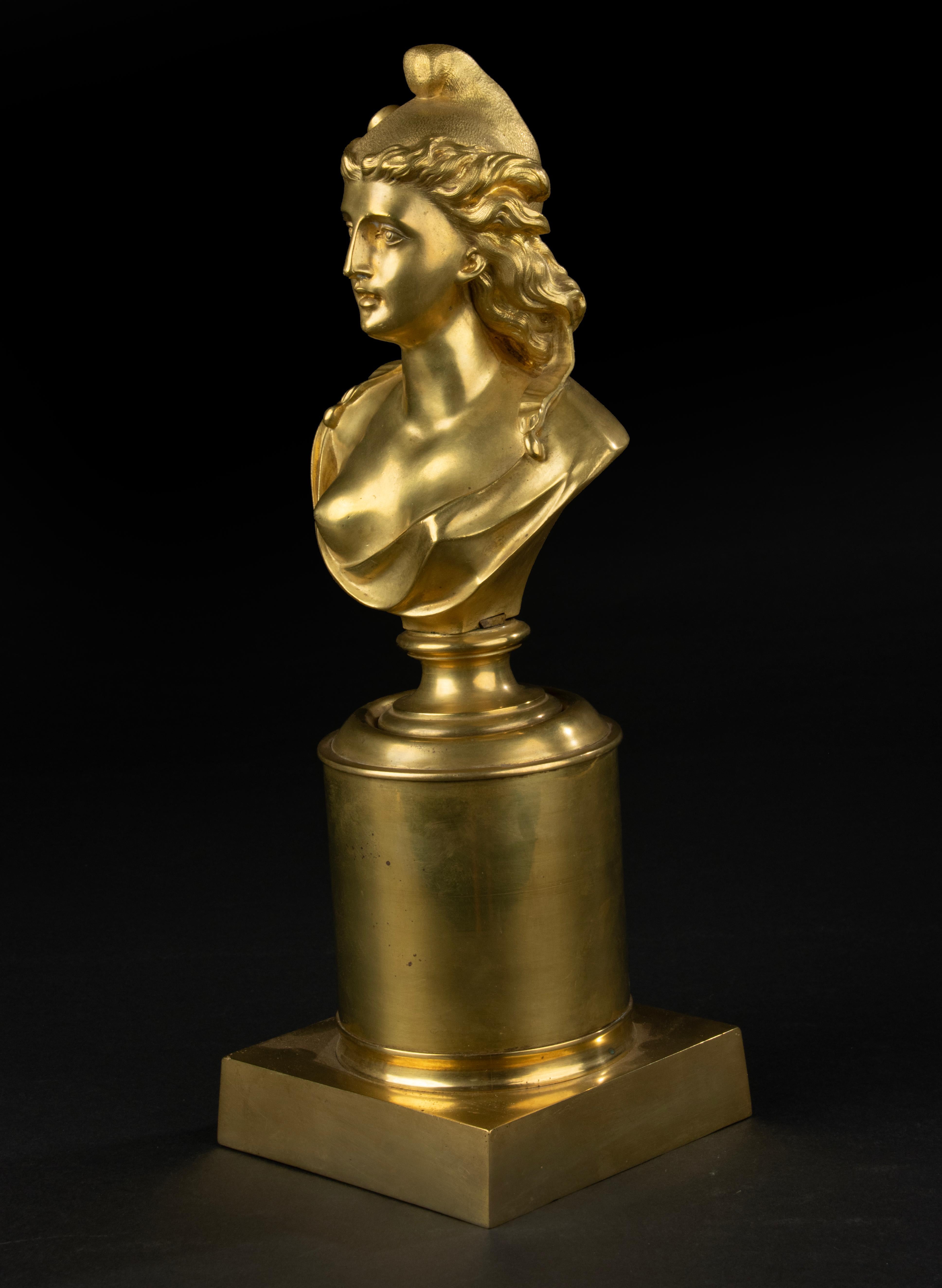 Fin du 19e siècle  Buste de Marianne - Bronze doré à l'or fin en vente 5