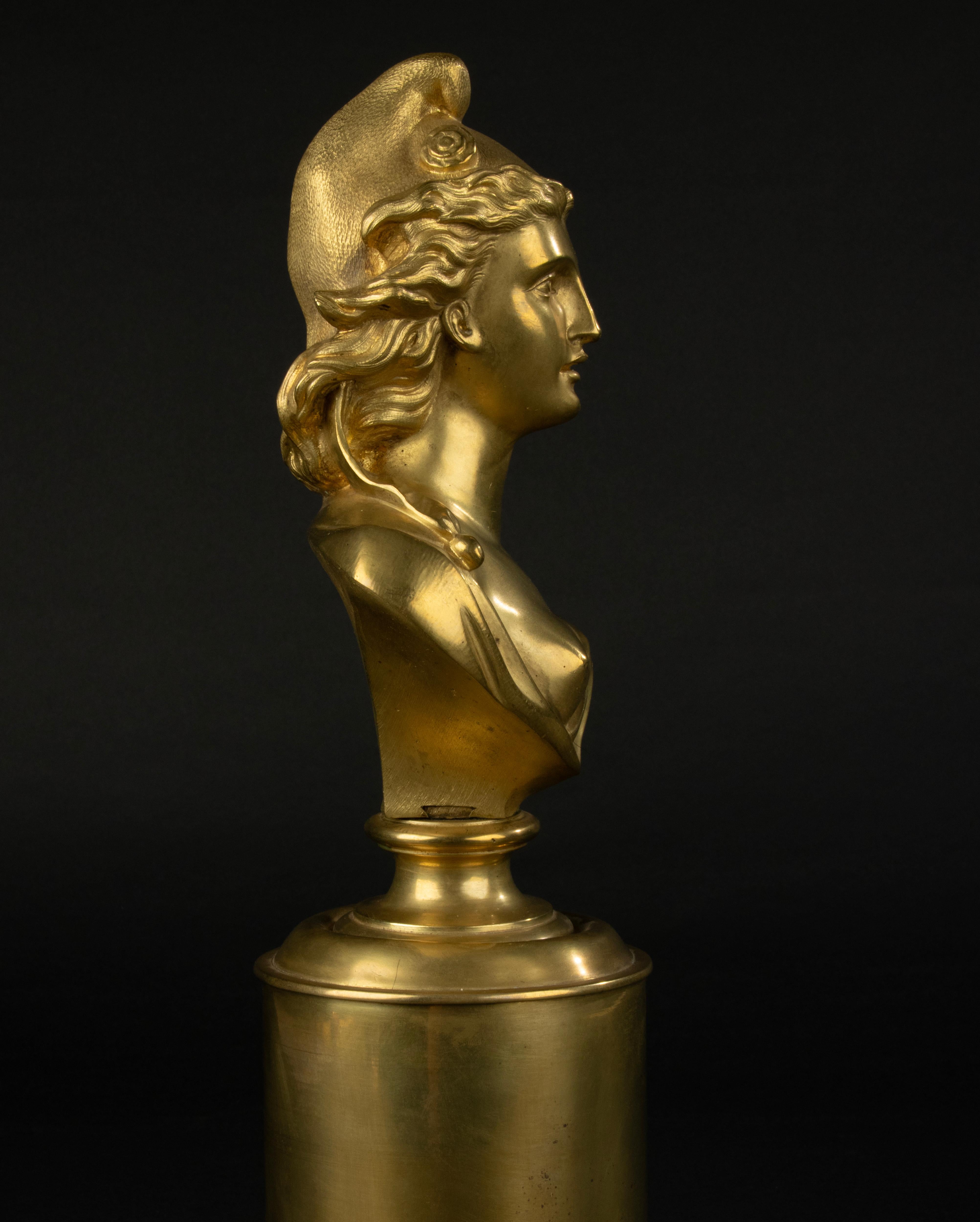 Fin du 19e siècle  Buste de Marianne - Bronze doré à l'or fin en vente 8