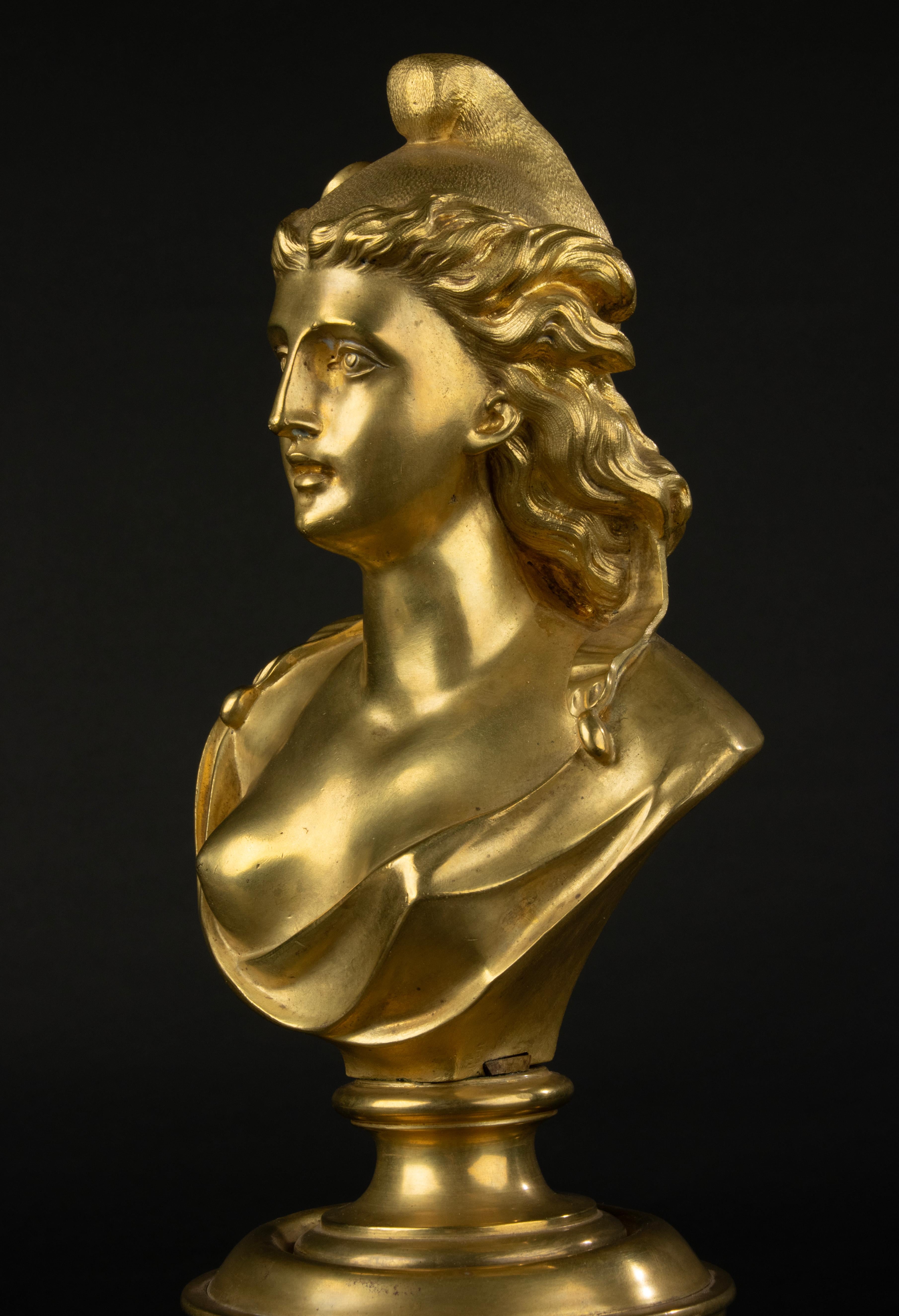 Fin du 19e siècle  Buste de Marianne - Bronze doré à l'or fin en vente 11