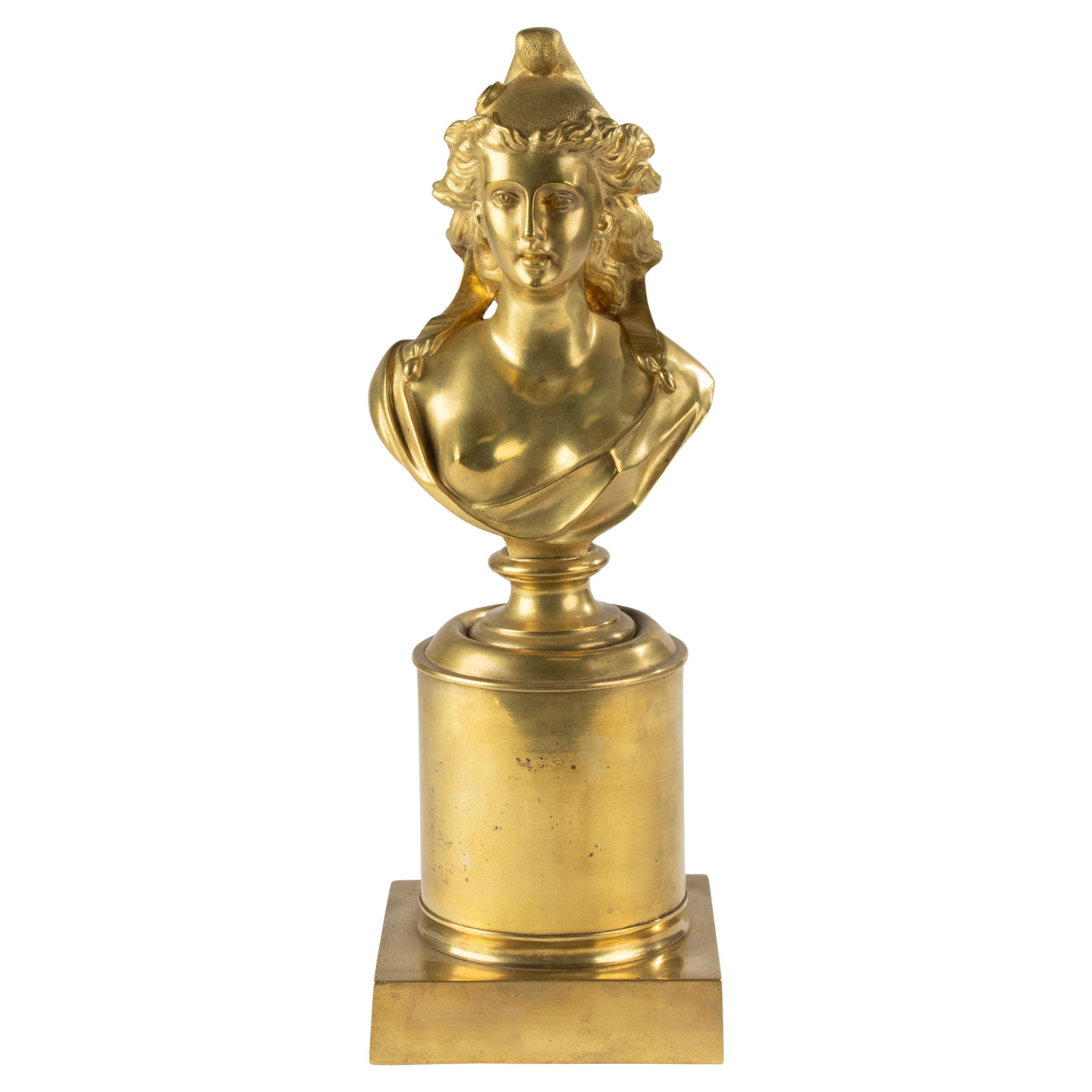 Fin du 19e siècle  Buste de Marianne - Bronze doré à l'or fin en vente