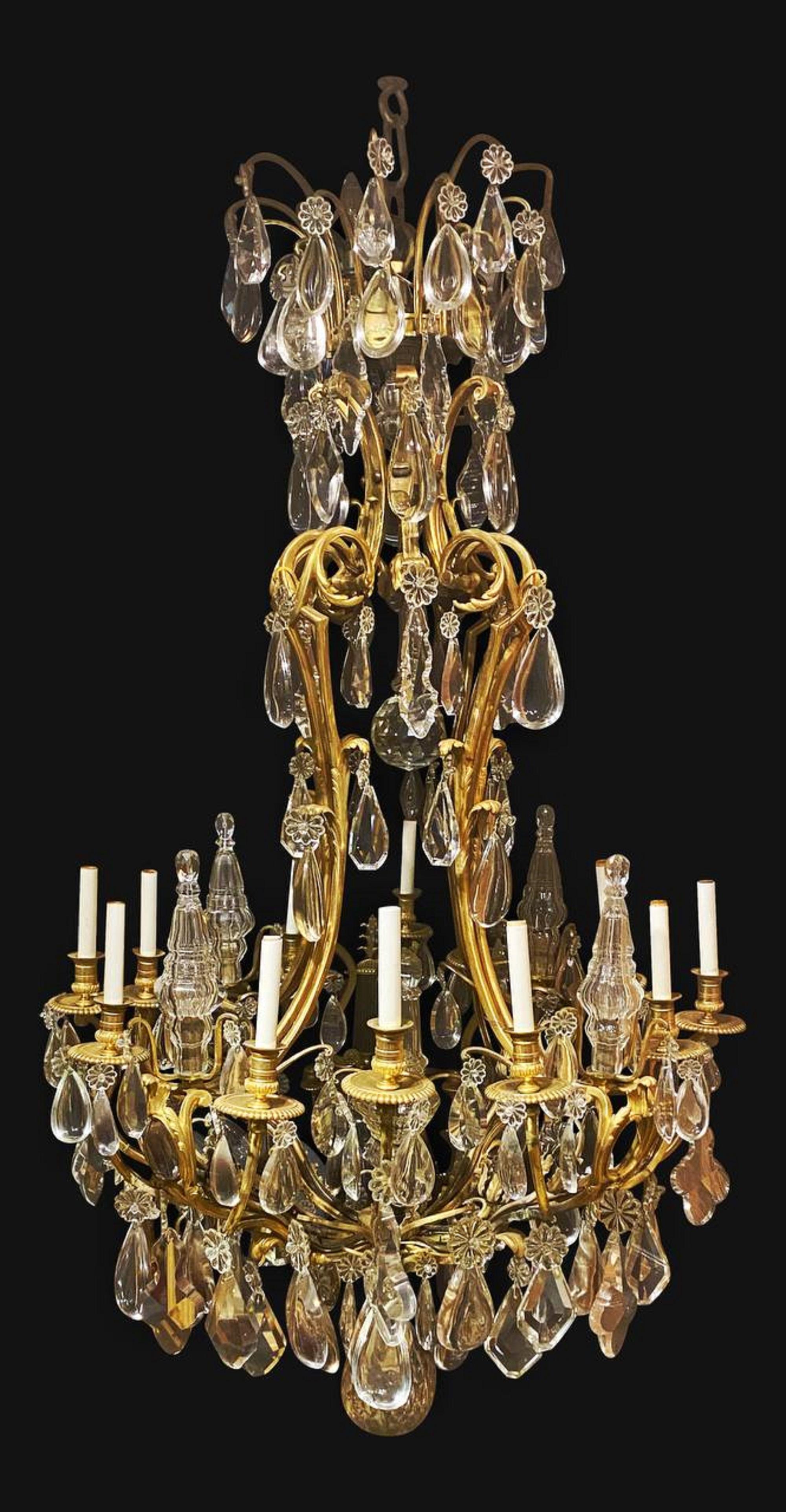 Caldwell-Kronleuchter aus vergoldeter Bronze, spätes 19. Jahrhundert im Angebot 1