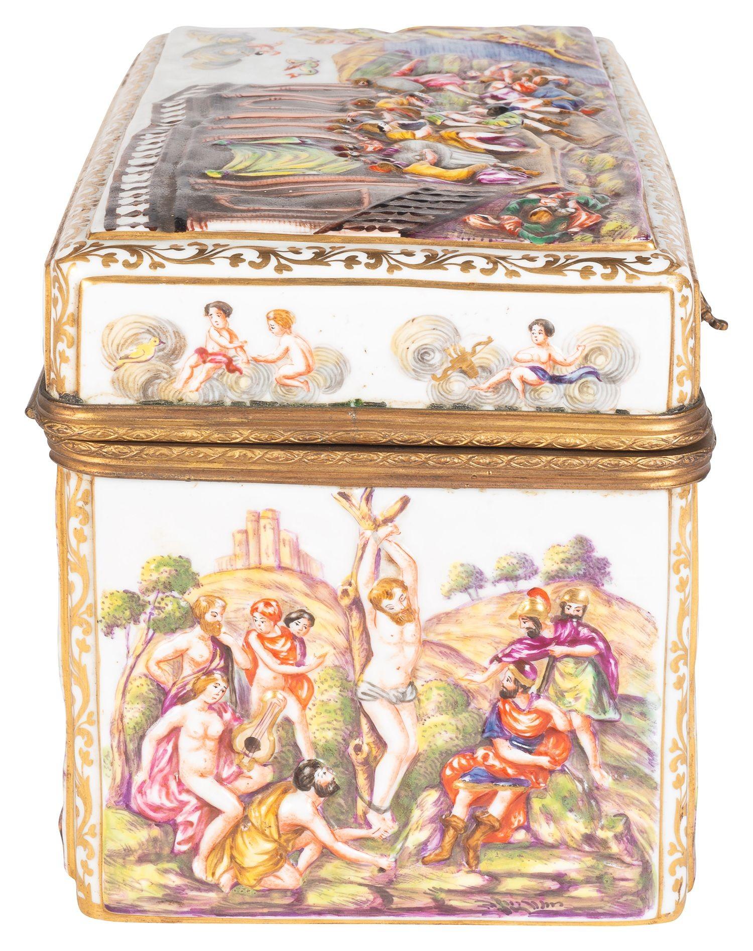 Hand-Painted Late 19th Century Capodimonte casket. For Sale