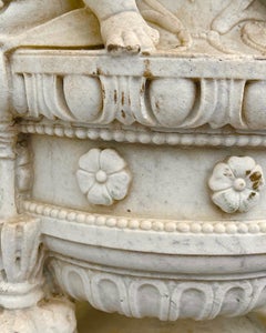 Fontana in marmo intagliato della fine del XIX secolo di Edward F. Caldwell & Co.