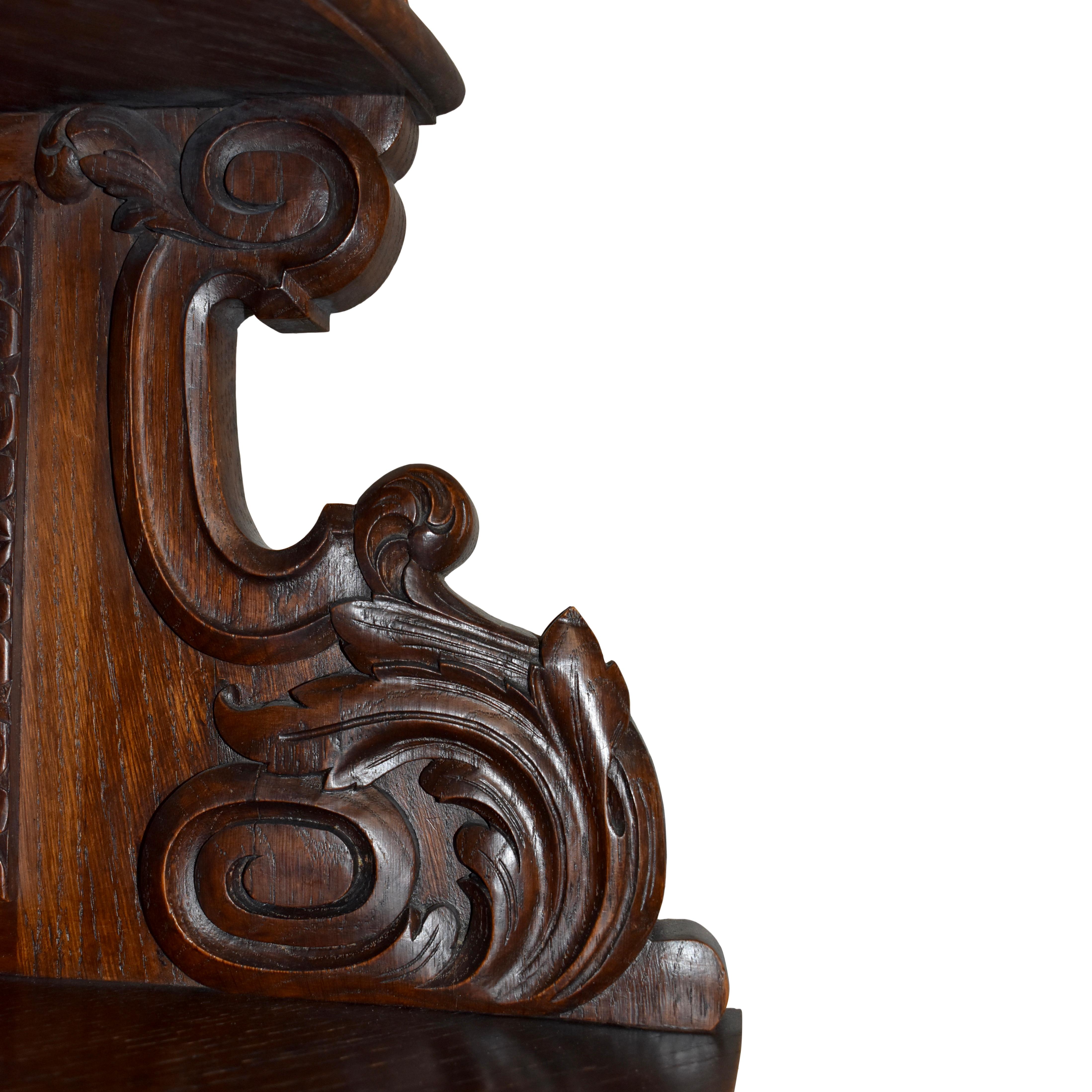 Late-19th Century Carved Oak Bow Front Hunt Corner Cabinet For Sale 2