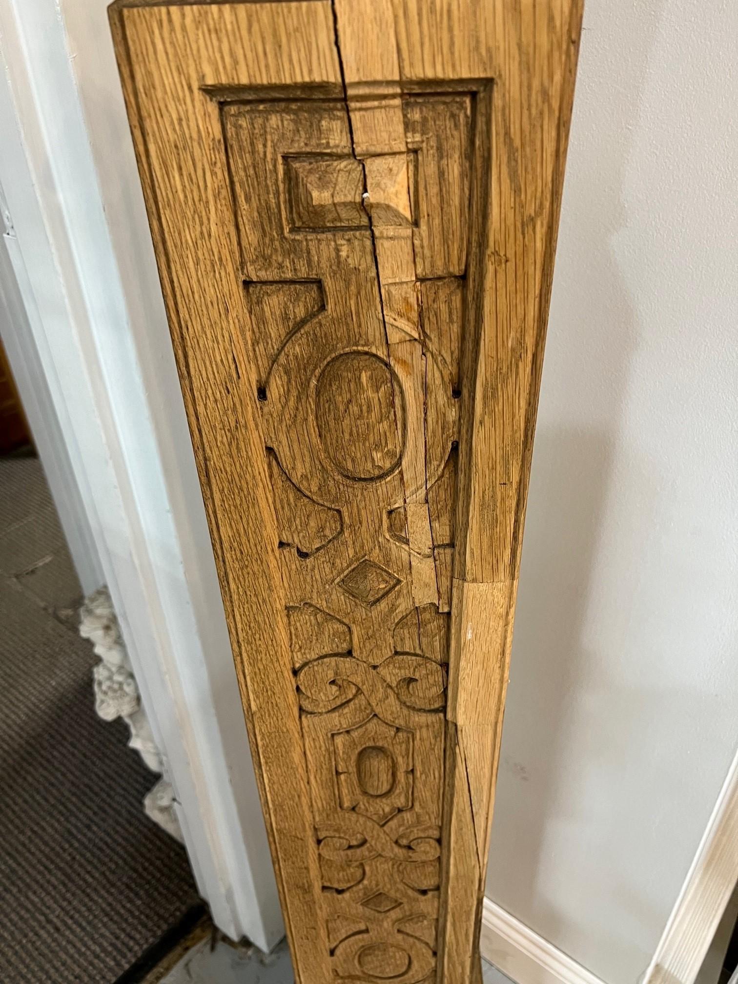 Late 19th Century Carved Oak Newel Post 1