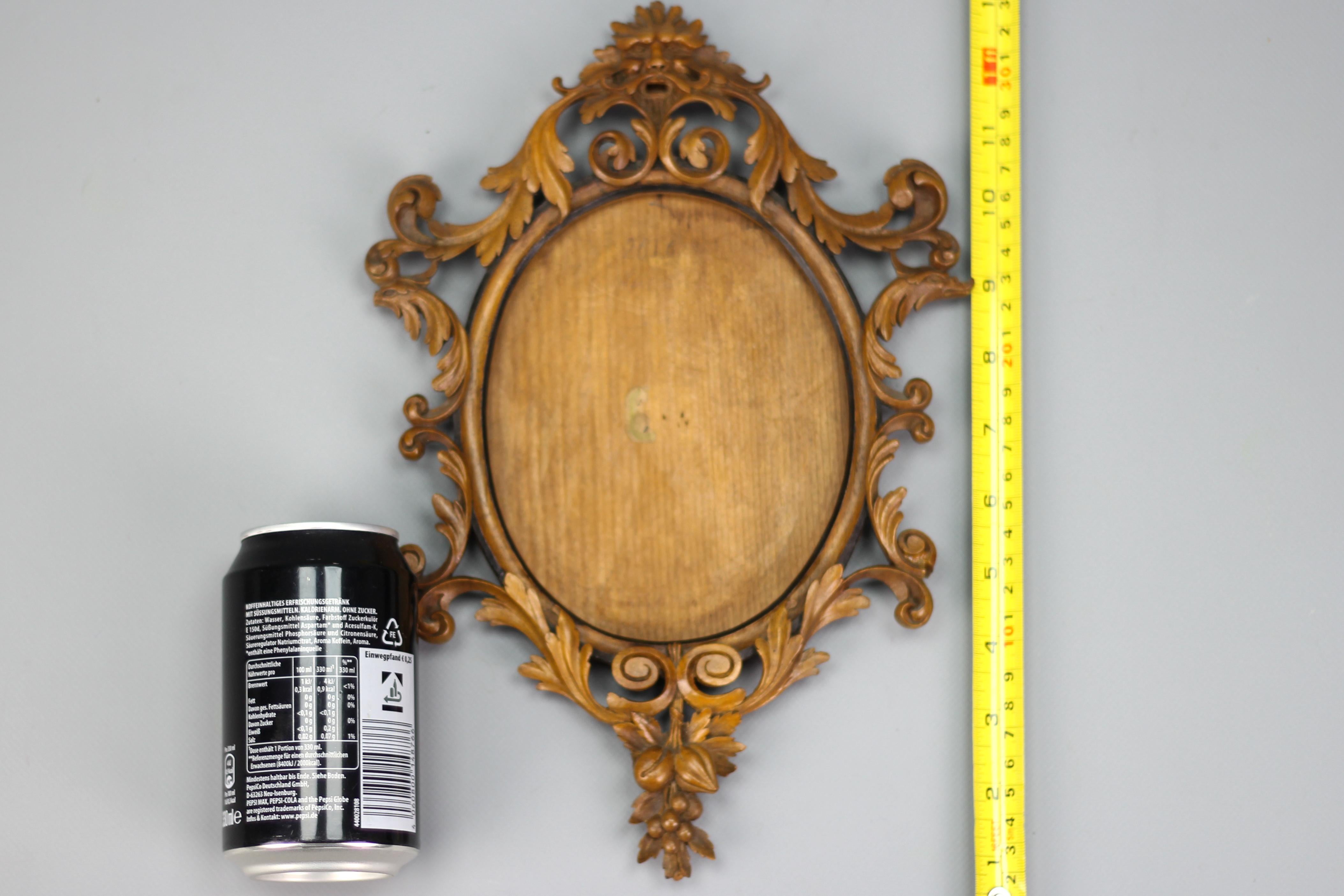 Ovaler Bild- oder Spiegelrahmen aus geschnitztem Nussbaumholz, Frankreich, spätes 19. Jahrhundert im Angebot 14