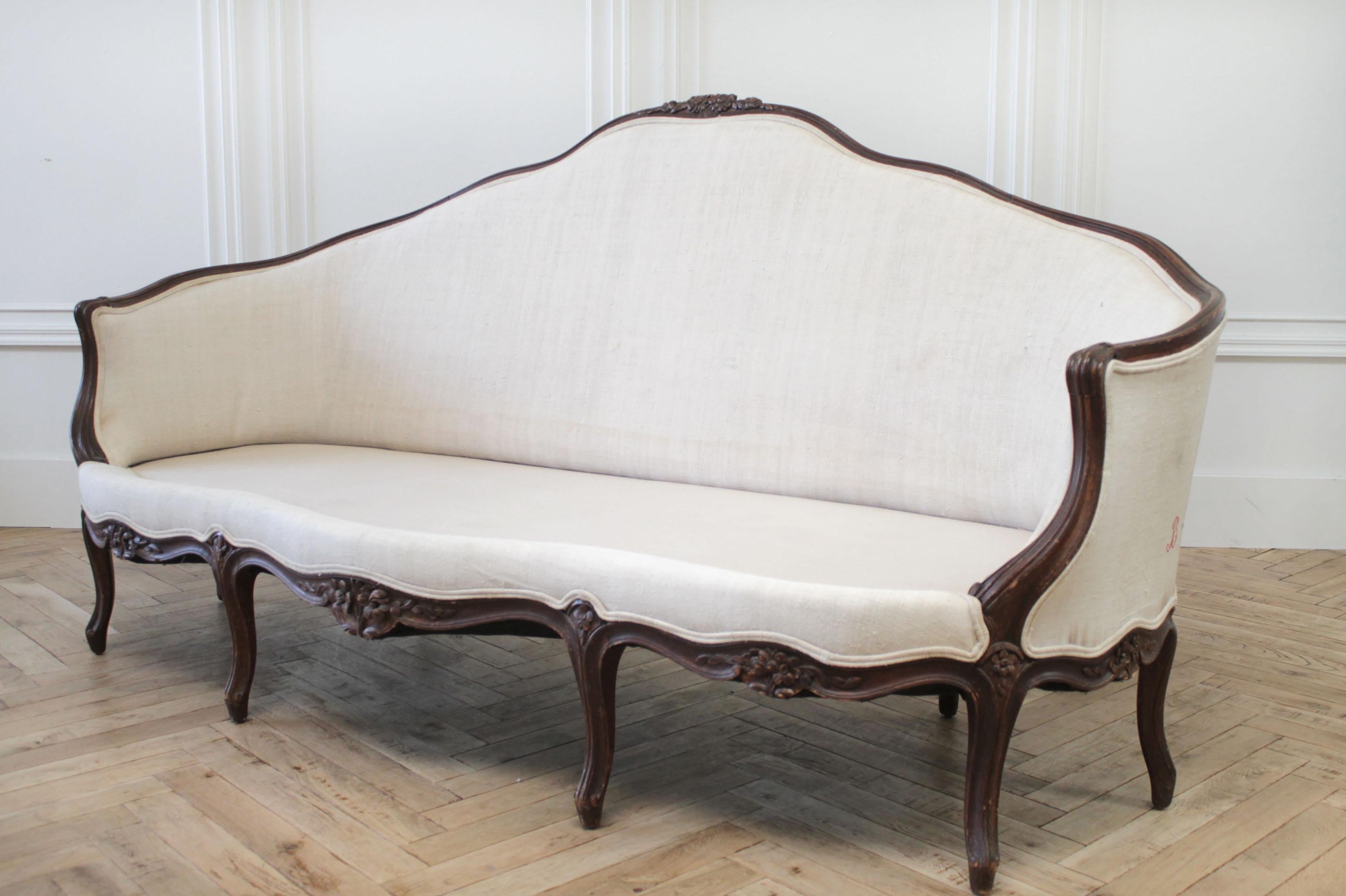 Late 19th Century Carved Walnut Sofa with Antique French Grainsack Upholstery 9