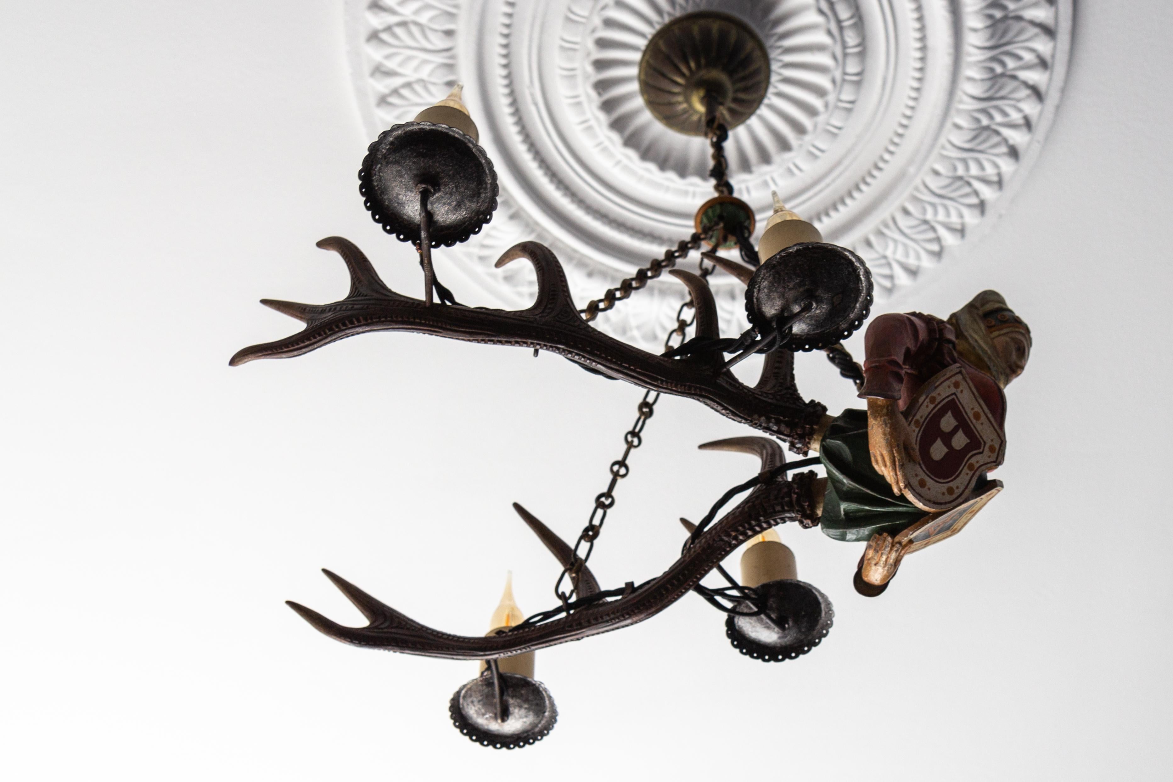 Late 19th Century Carved Wooden Lüsterweibchen Four-Light Chandelier For Sale 7