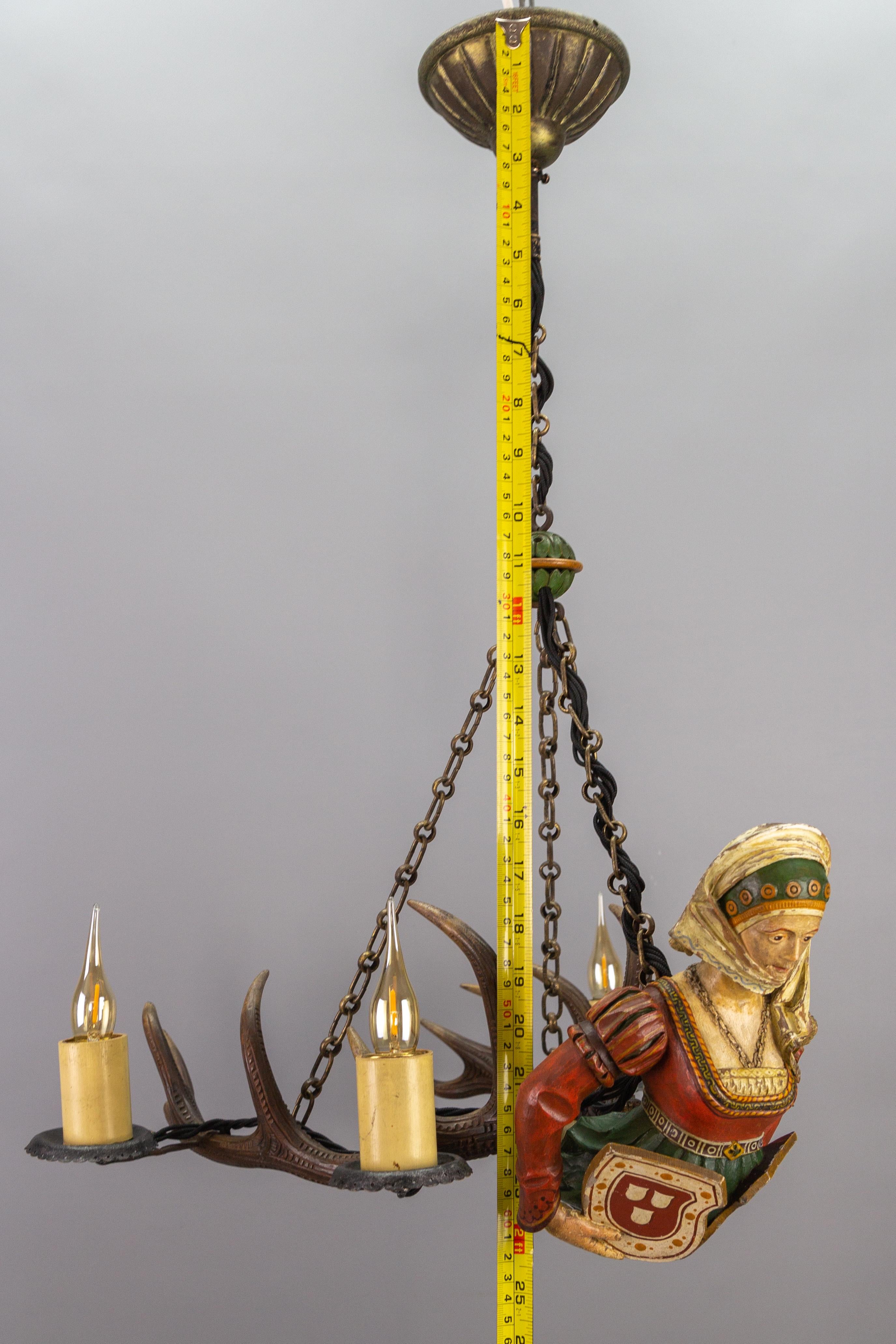 Late 19th Century Carved Wooden Lüsterweibchen Four-Light Chandelier For Sale 10