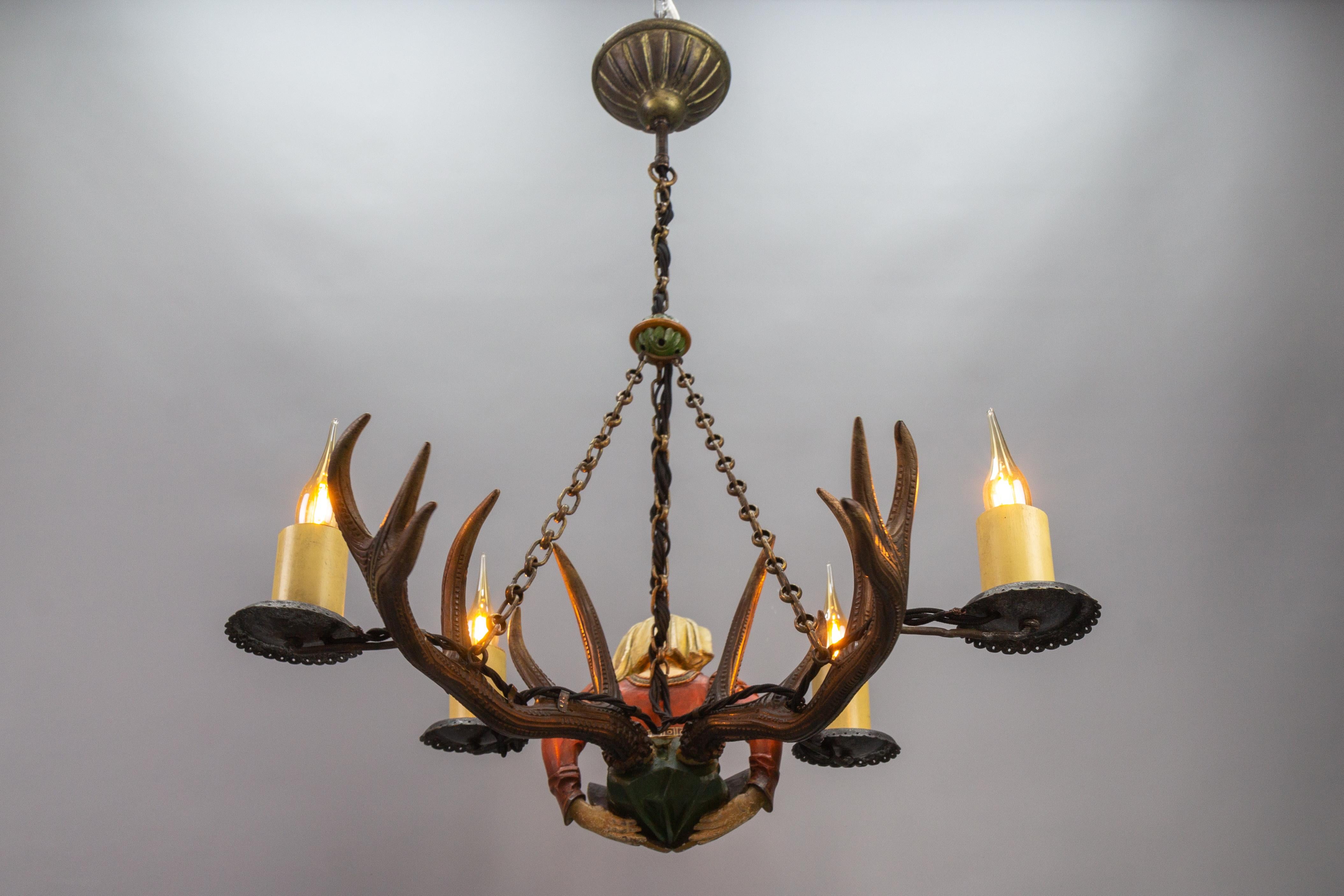 Late 19th Century Carved Wooden Lüsterweibchen Four-Light Chandelier For Sale 1