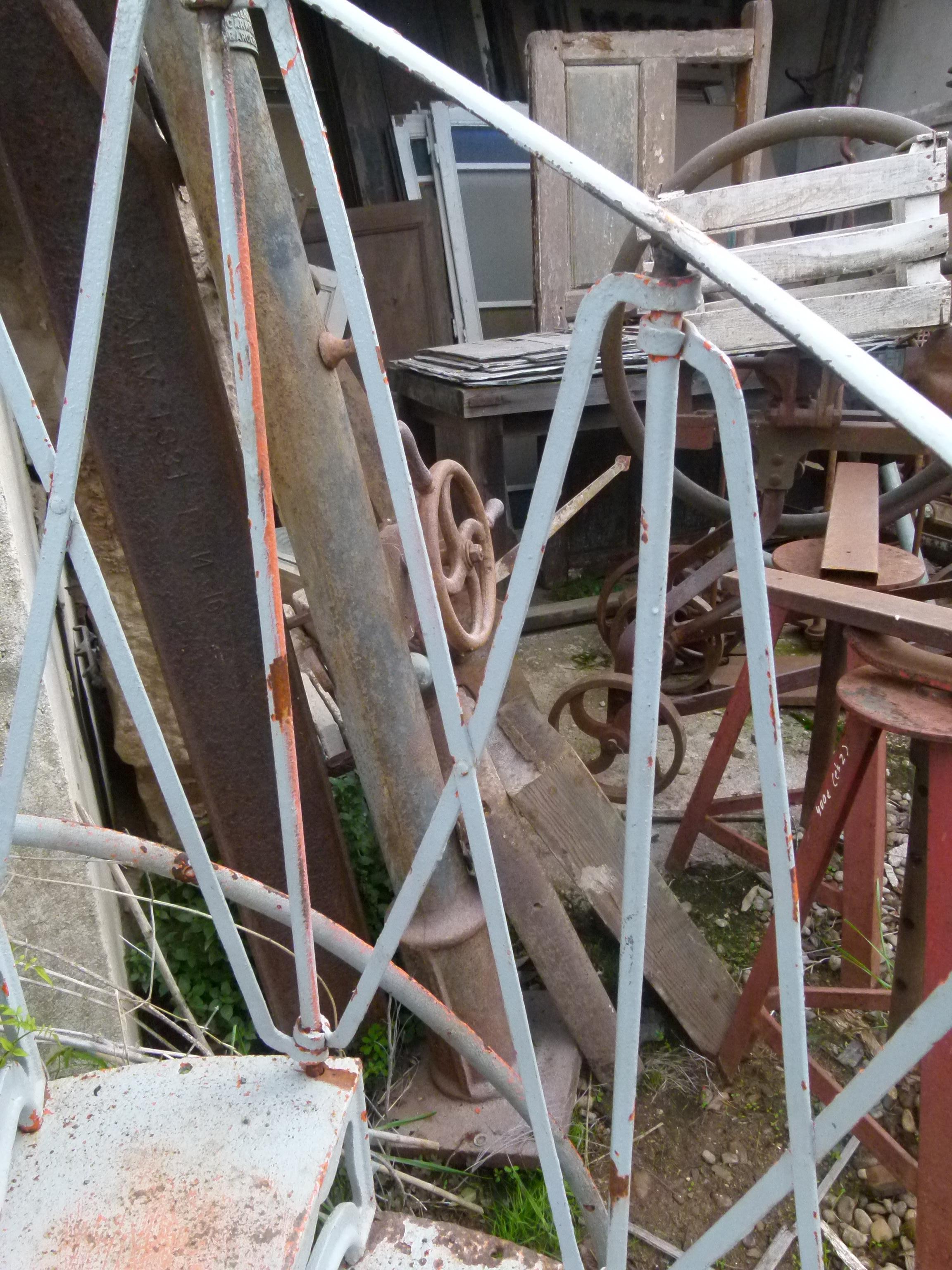 Spanish Late 19th Century Cast Iron Spiral Staircase, Art Nouveau Style