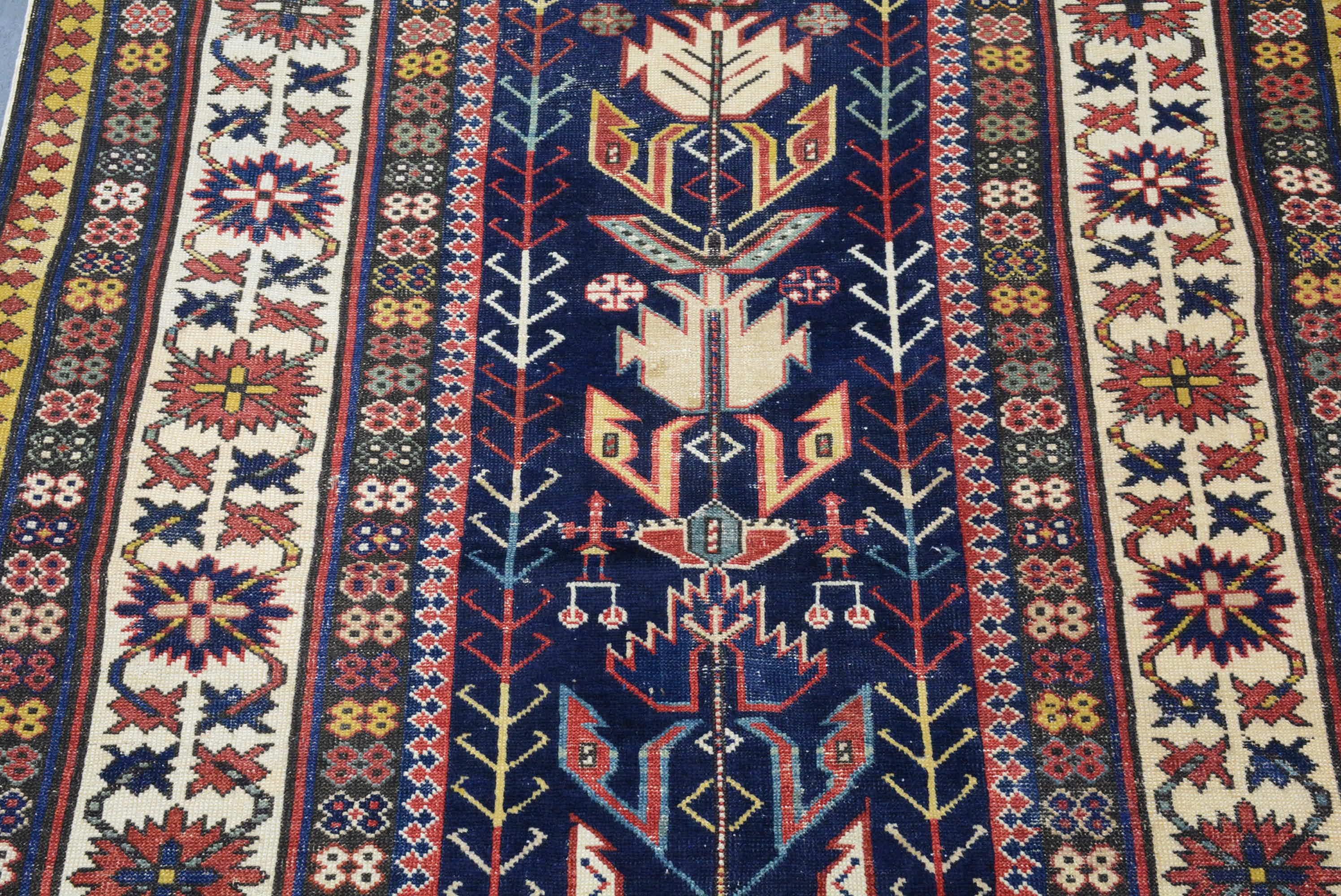 Tribal Tapis kuba caucasien de la fin du 19e siècle en vente