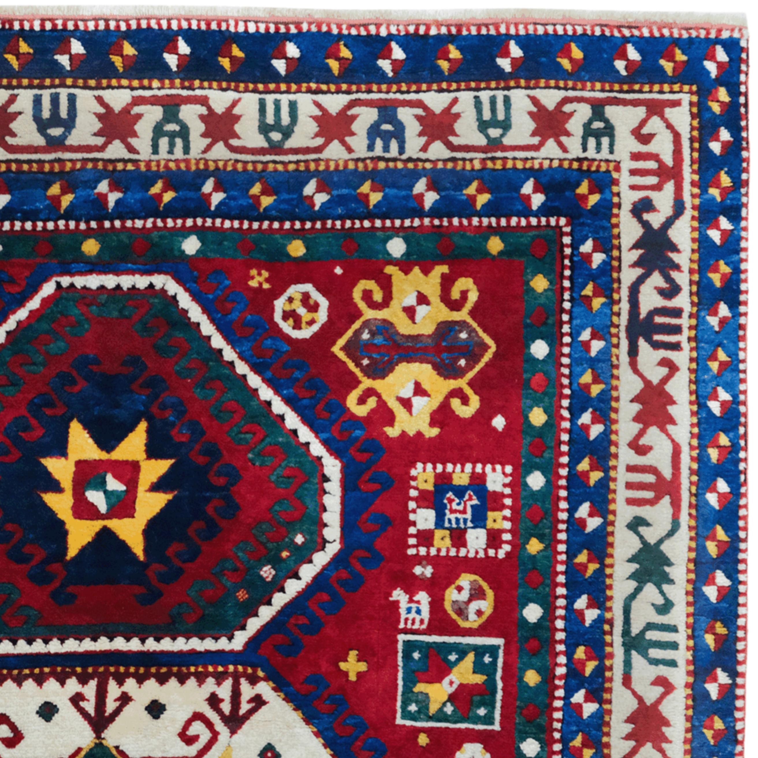 Late 19th Century Caucasian Lori Pambak Rug In Good Condition For Sale In Sultanahmet, 34