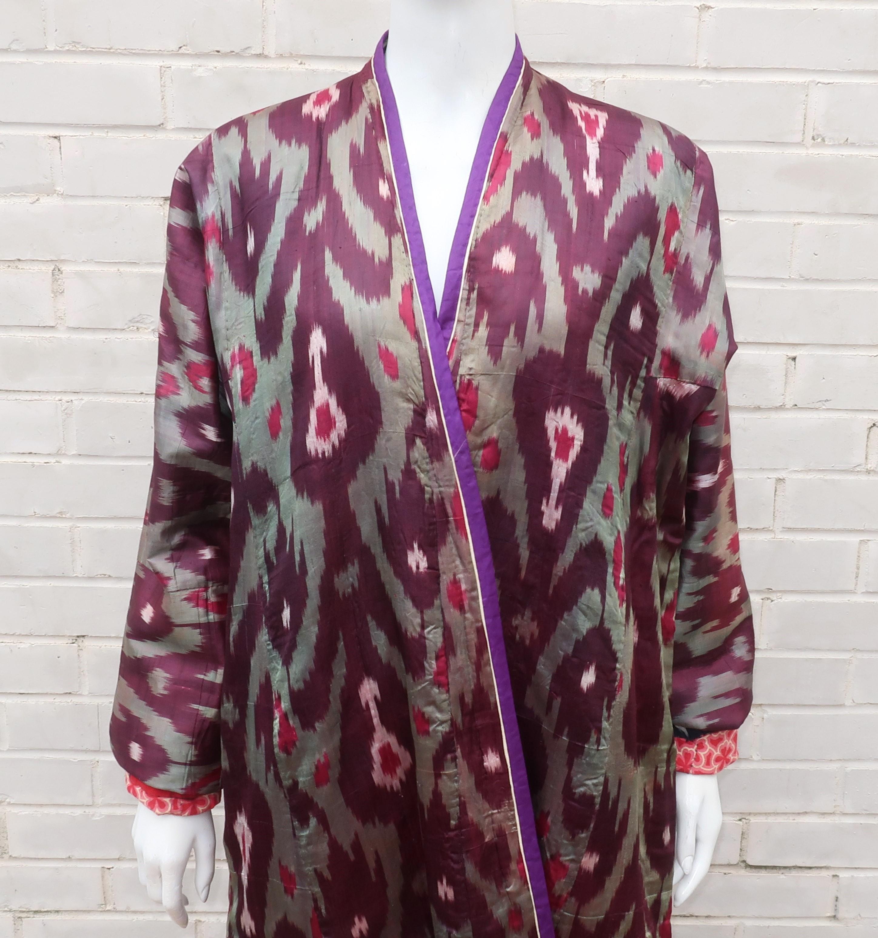 Late 19th Century Central Asian Silk Ikat Chapan Robe Coat In Fair Condition In Atlanta, GA