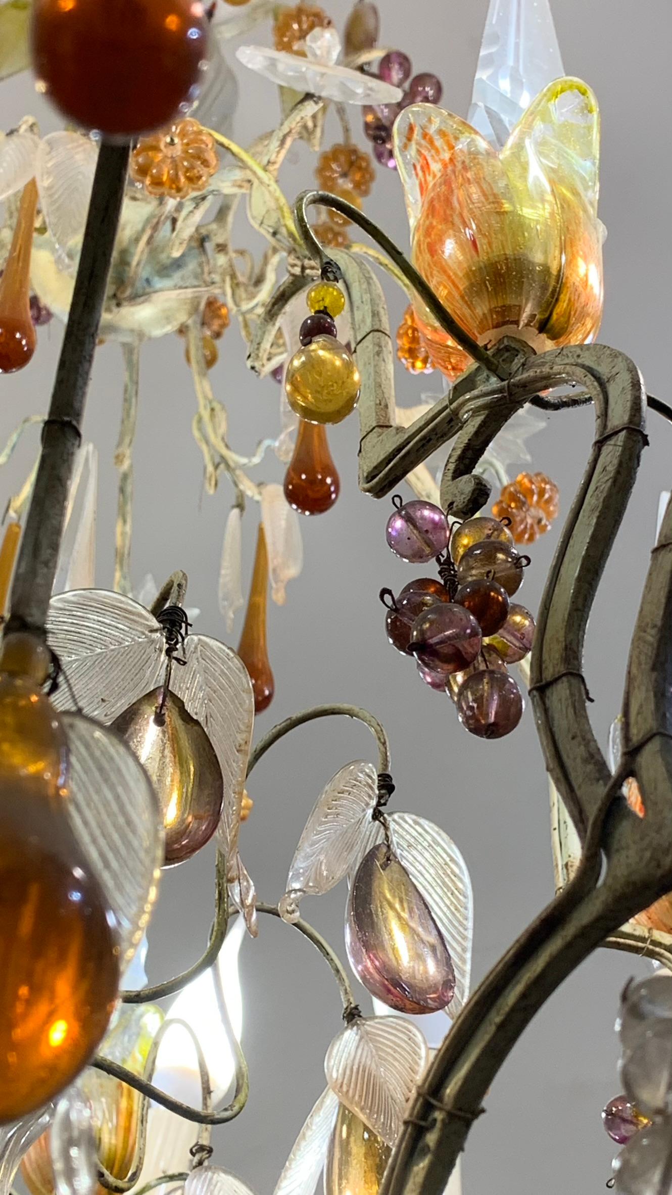 CHANDELIER DE FINALES DEL SIGLO XIX CON FRUTAS DE VIDRIO en venta 8