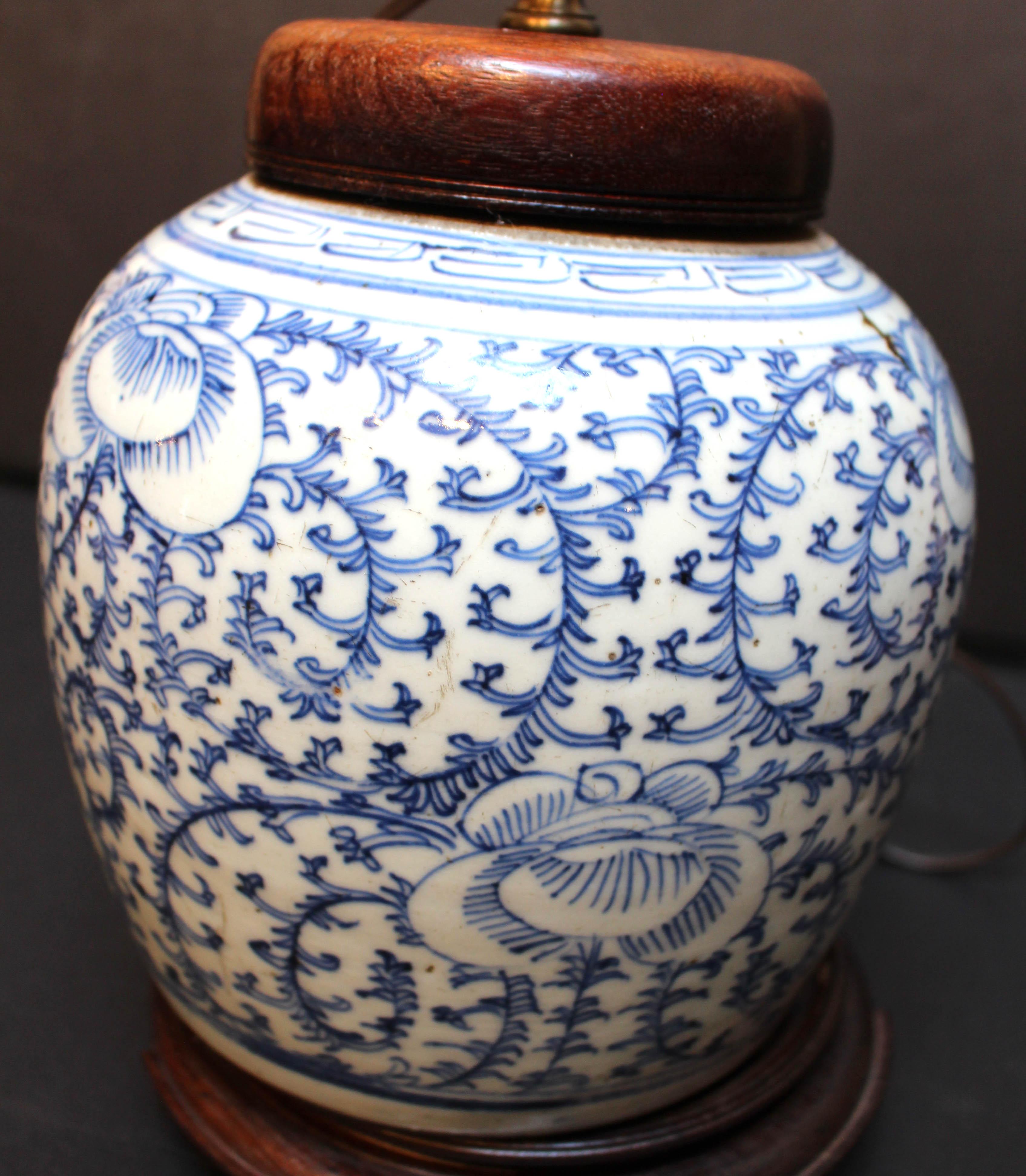 Late 19th Century Chinese Blue & White Ginger Jar Lamp 3