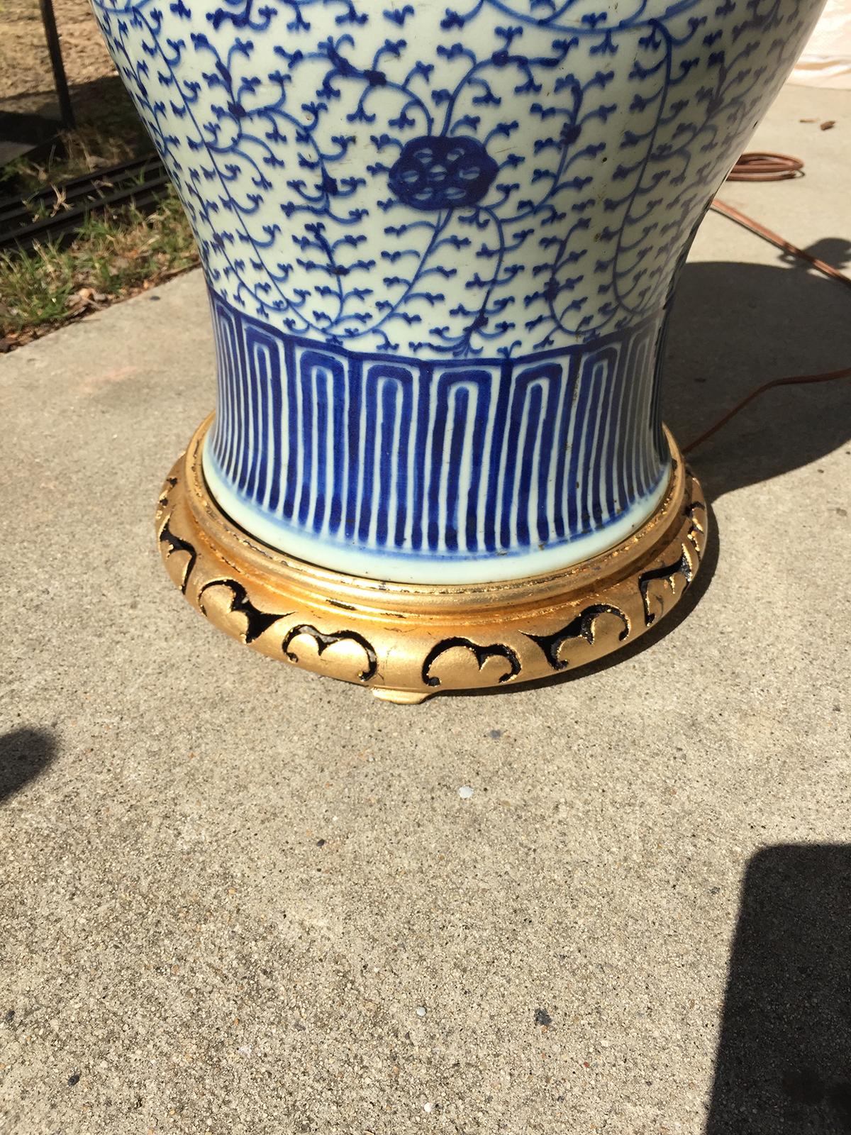 Late 19th Century Chinese Blue & White Porcelain Lidded Ginger Jar as Lamp 2