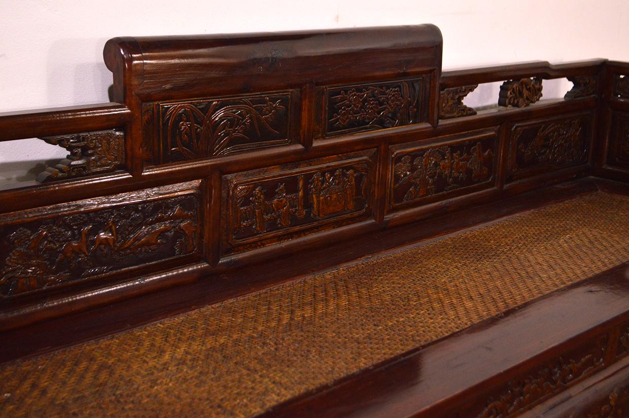 Late 19th Century Chinese Dragon Antique Bench Hand Carved Elmwood and Rattan In Good Condition For Sale In CILAVEGNA, IT