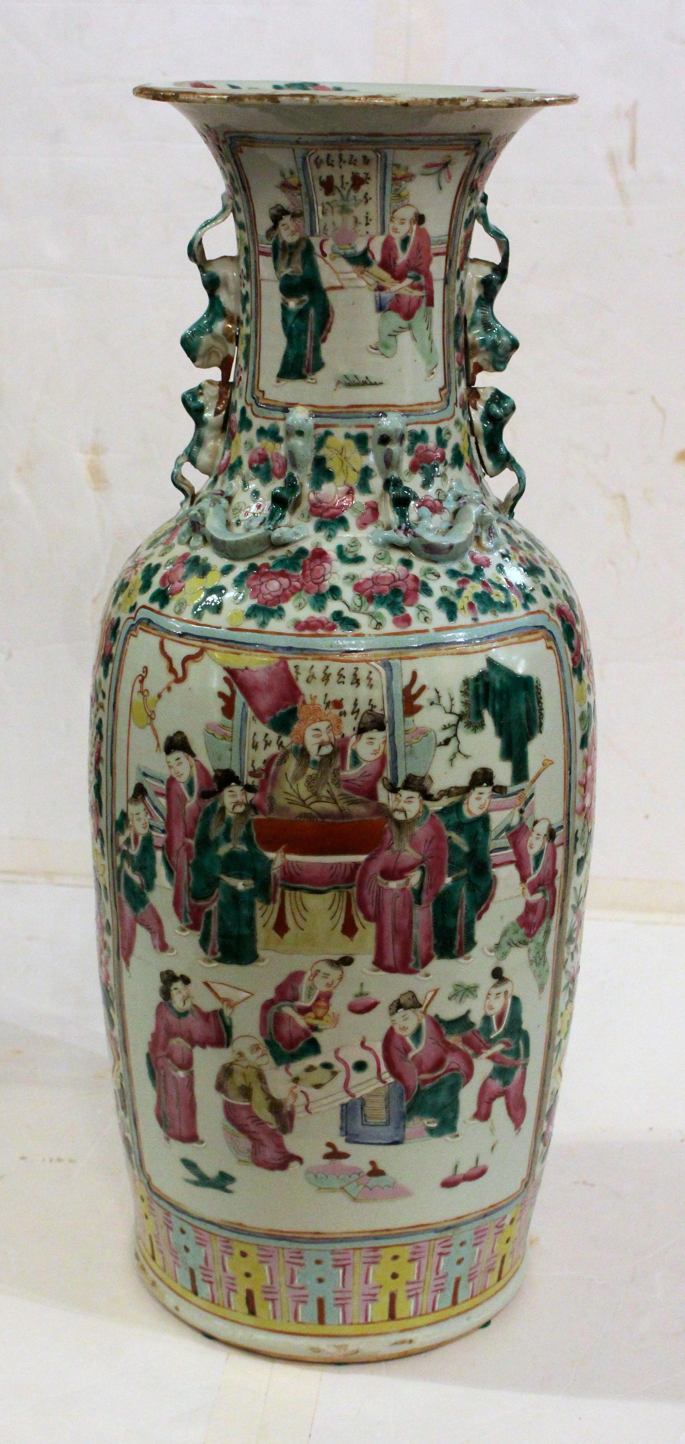Vase en porcelaine d'exportation chinoise de la fin du XIXe siècle en vente 1