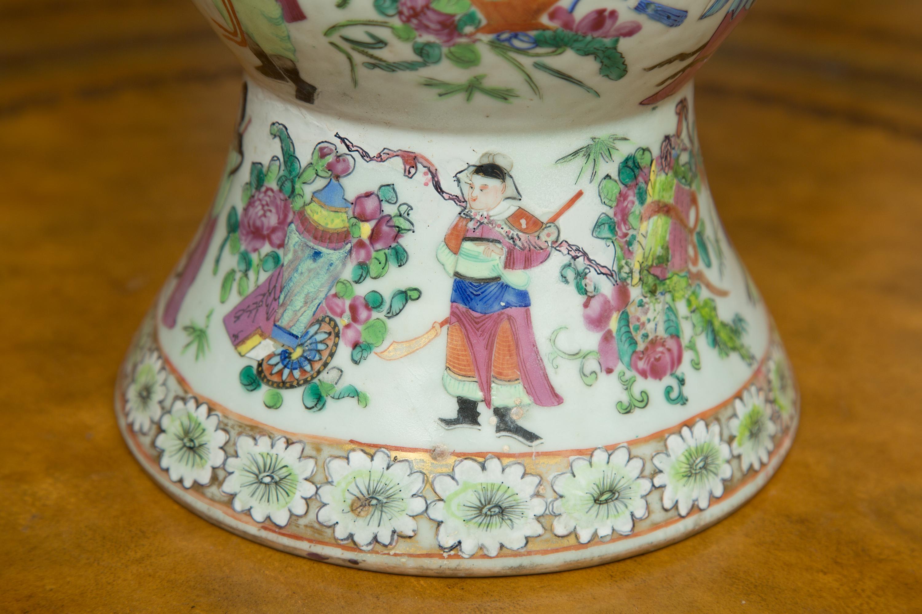 Late 19th Century Chinese Export Rose Famille Vase 2