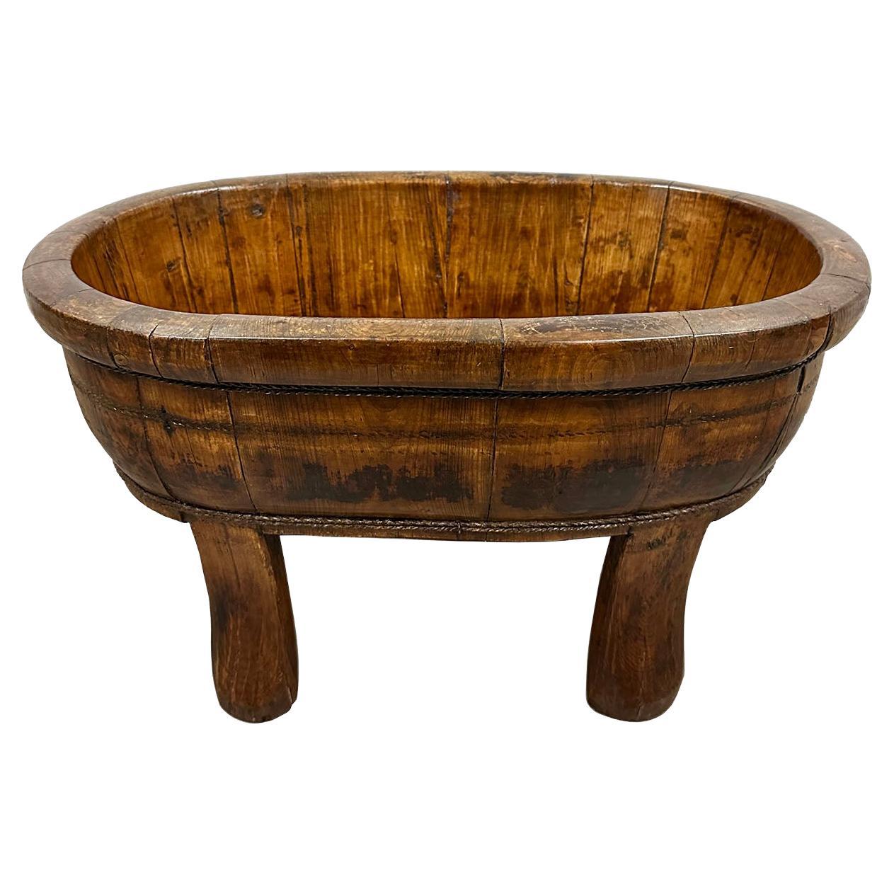 Late 19th Century Chinese Hand Made Wooden Wash/Laundry Basin For Sale