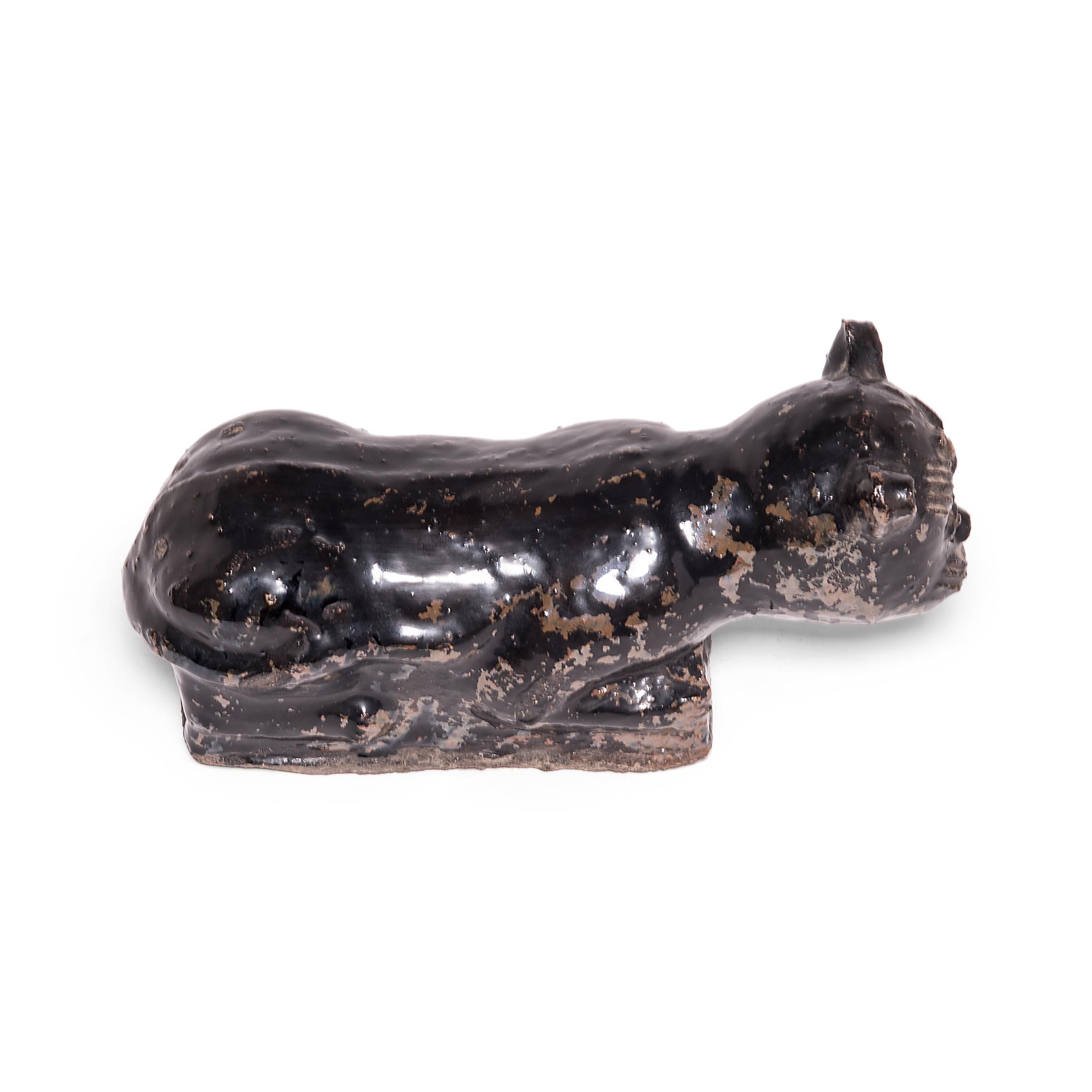Late 19th Century, Chinese Mottled Black Cat Headrest In Good Condition In Chicago, IL