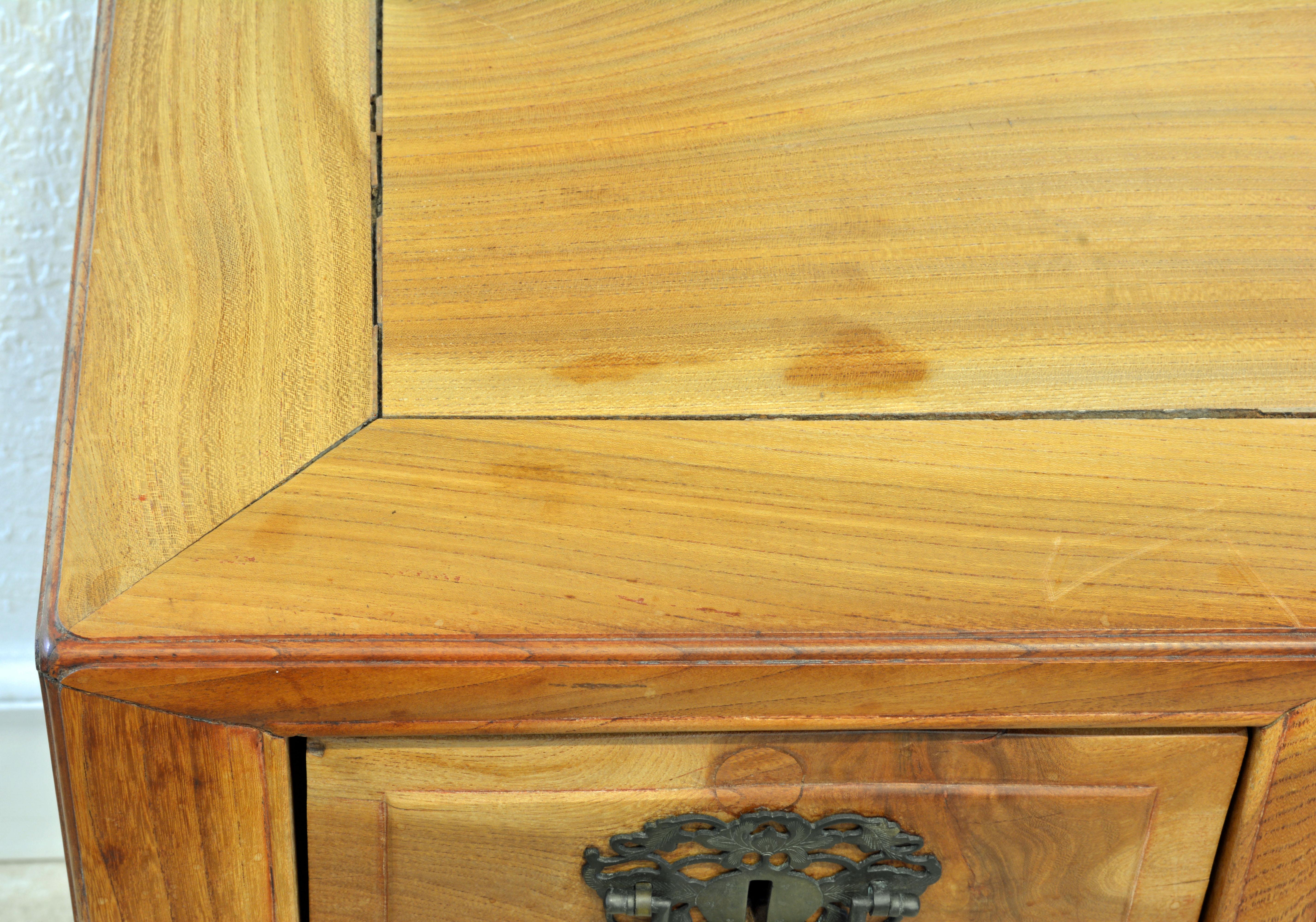 Late 19th Century Chinese Natural Color Elm Wood Desk 6
