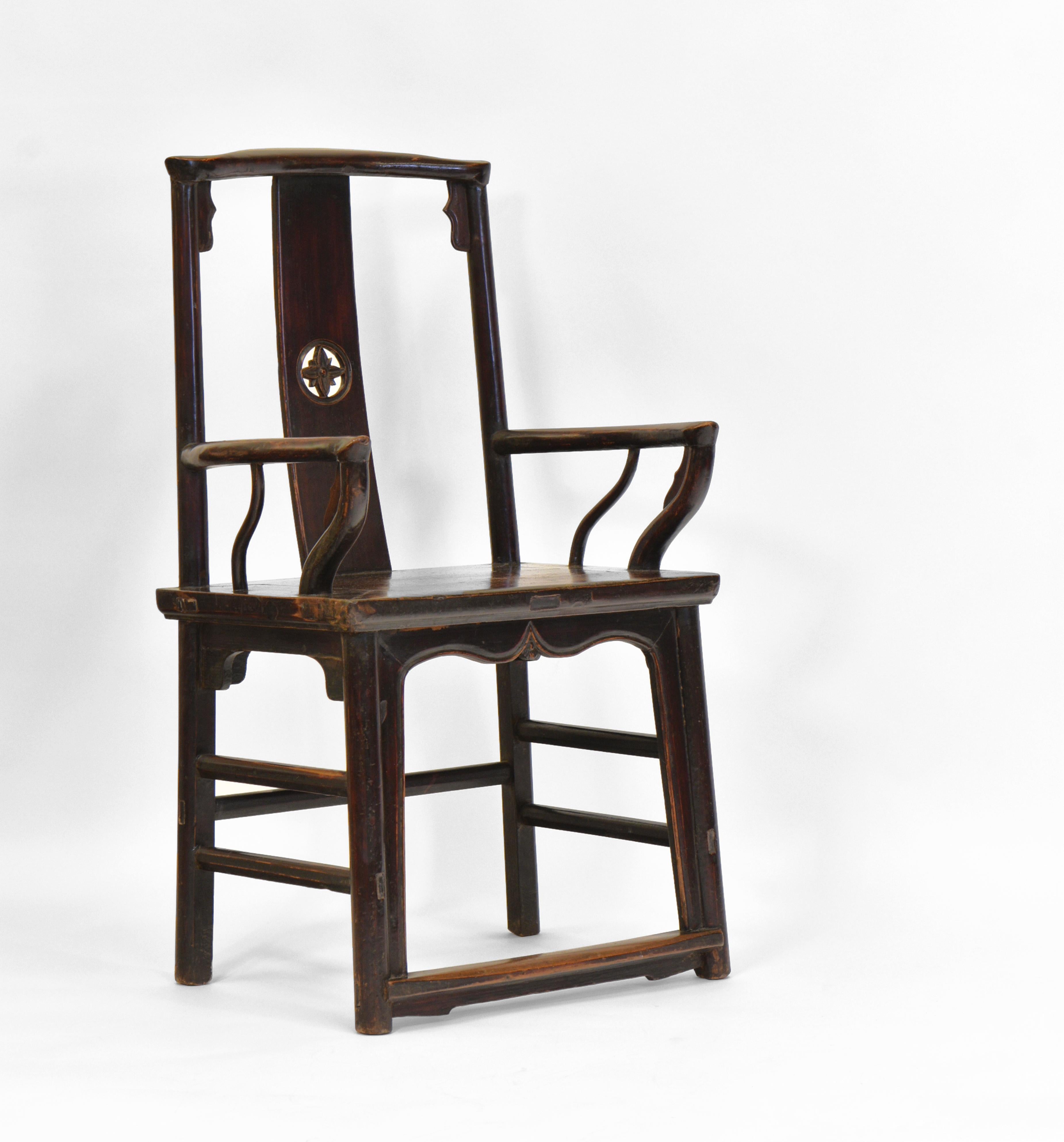 Bois de feuillus Fauteuil chinois ouvert de la fin du XIXe siècle en vente