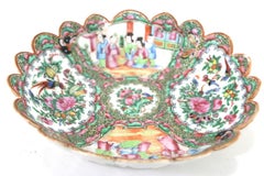 Late 19th Century Chinese Rose Medallion Scalloped Rim Bowl