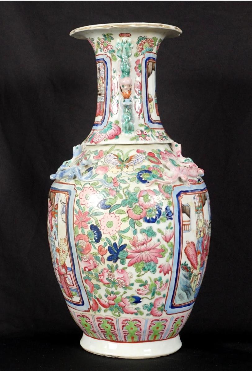 Late 19th Century Chinese Rose Medallion Vase For Sale 5