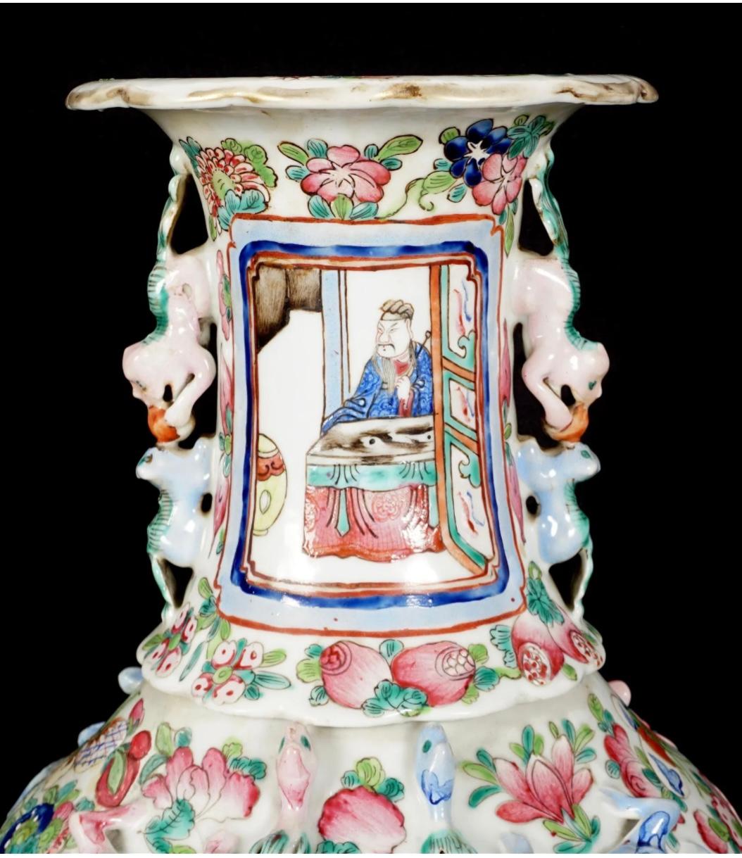 Late 19th Century Chinese Rose Medallion Vase In Good Condition For Sale In Bradenton, FL