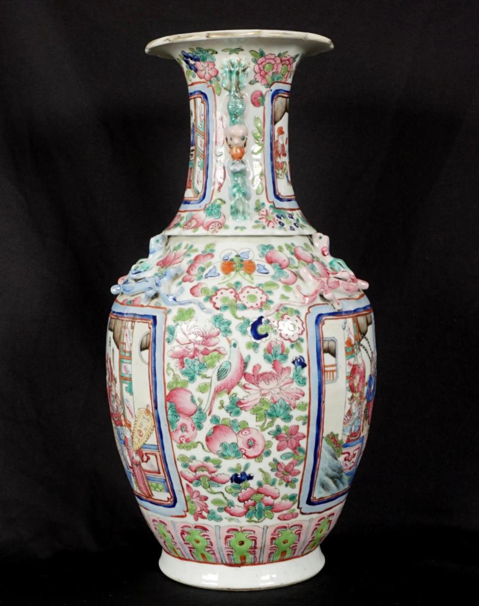 Late 19th Century Chinese Rose Medallion Vase For Sale 1