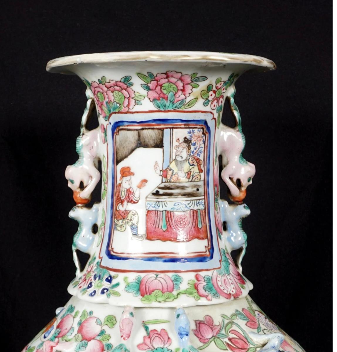 Late 19th Century Chinese Rose Medallion Vase For Sale 3