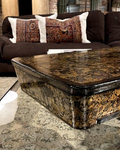 Late 19th Century Chinese Sewing Box in Lacquered and Gilded Wood