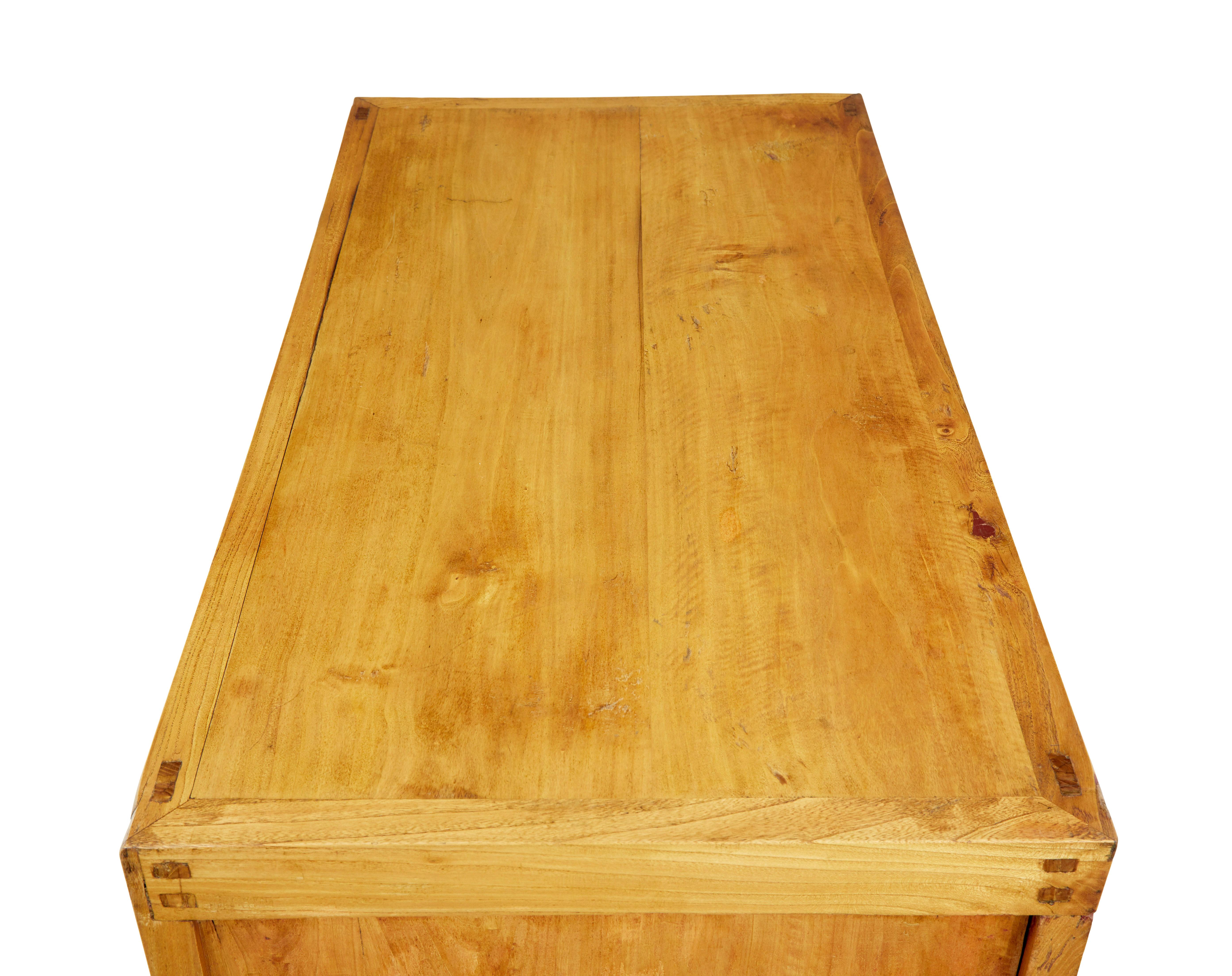 Qing Piccola credenza cinese della fine del XIX secolo in vendita