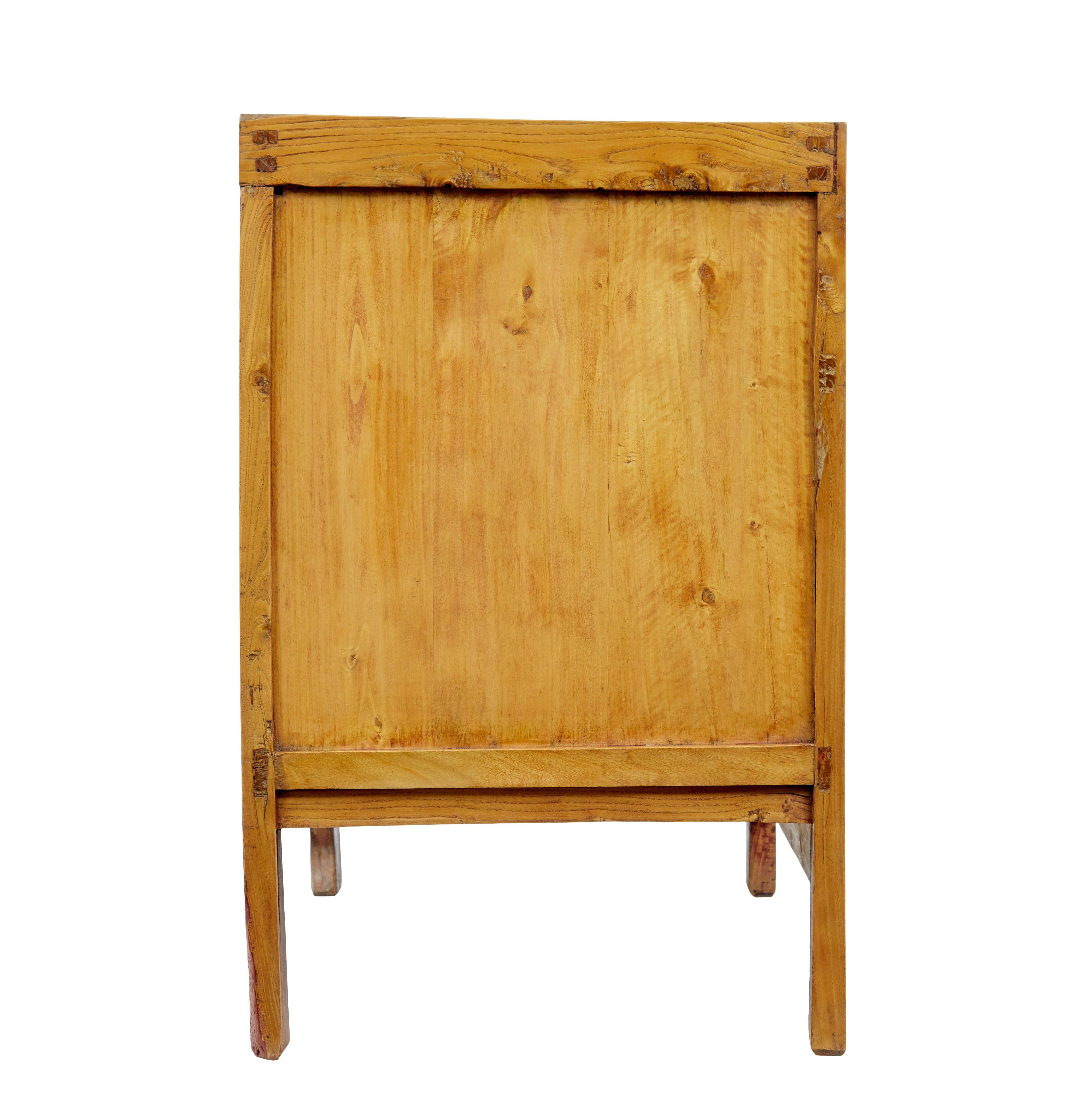Late 19th century Chinese small sideboard For Sale 2