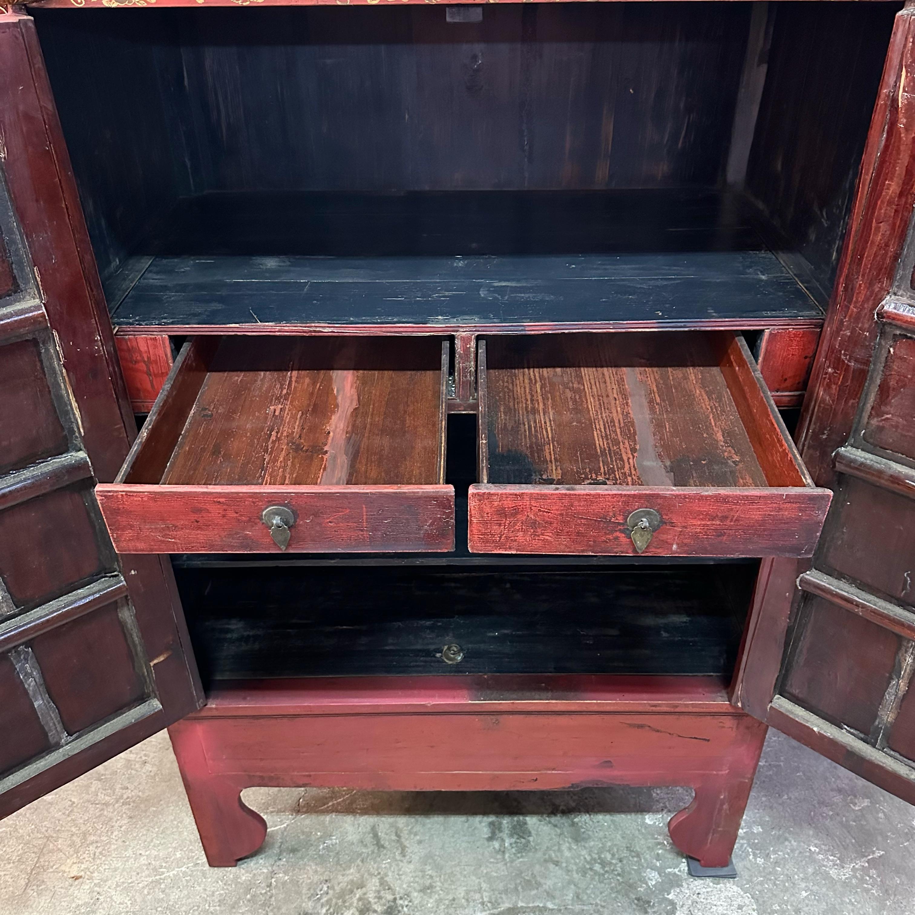 Late 19th Century Chinese Wedding Cabinet For Sale 7