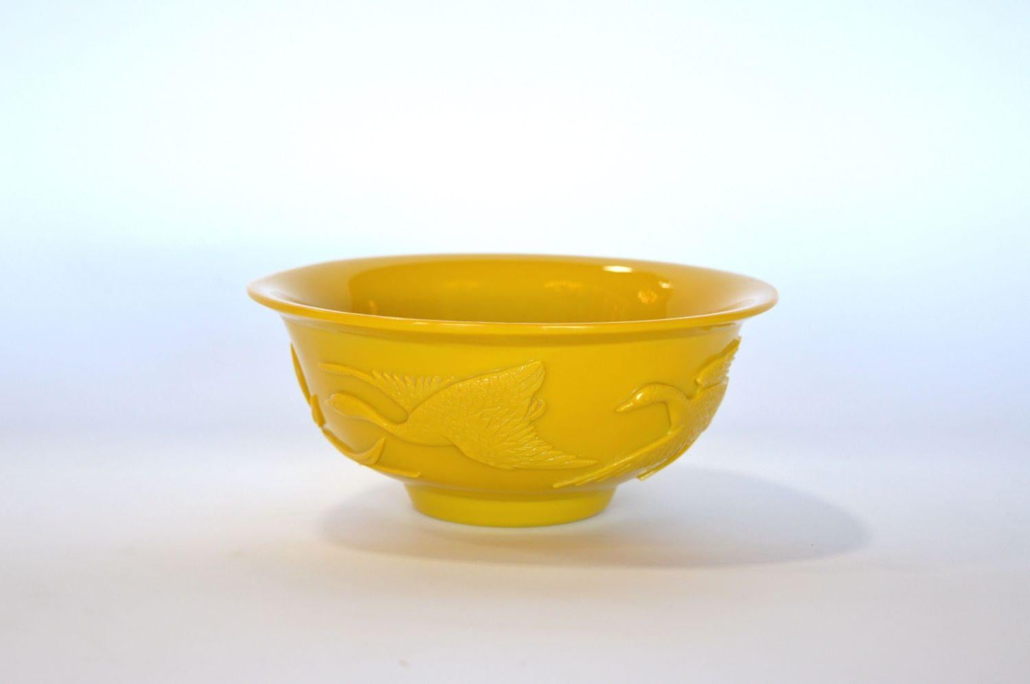 yellow glass bowls