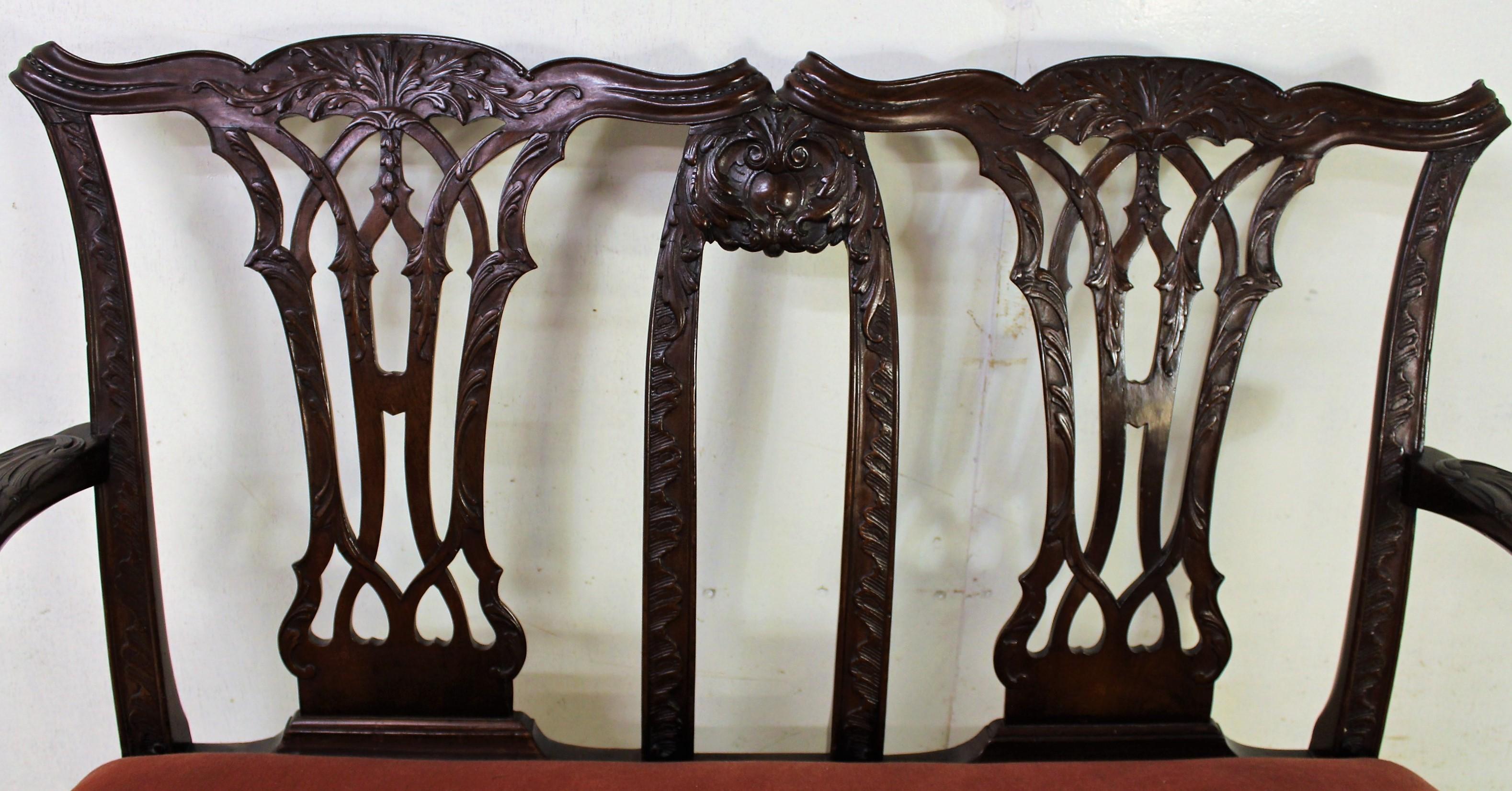 Late 19th Century Chippendale Design Mahogany Settee Bench For Sale 9