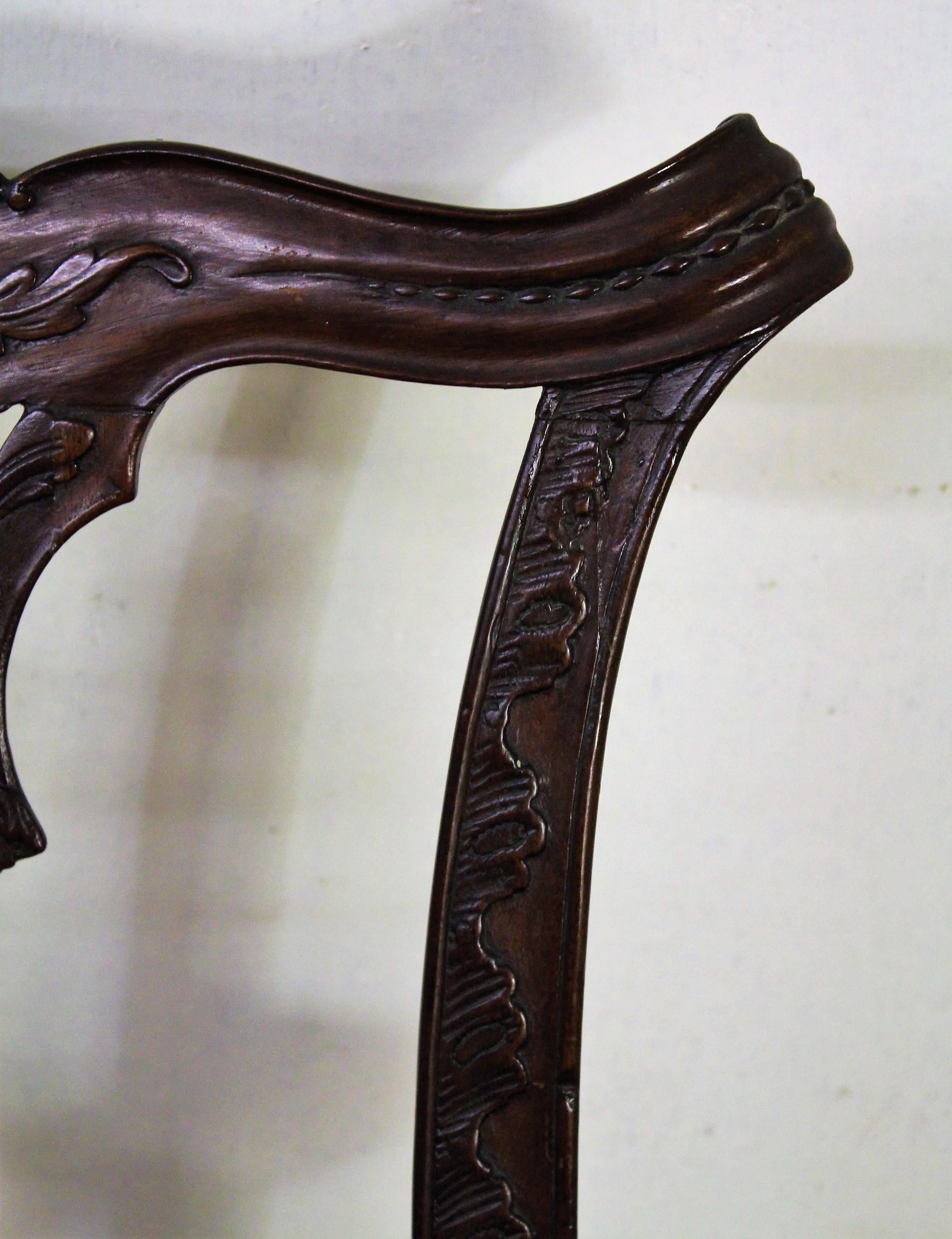 English Late 19th Century Chippendale Design Mahogany Settee Bench For Sale