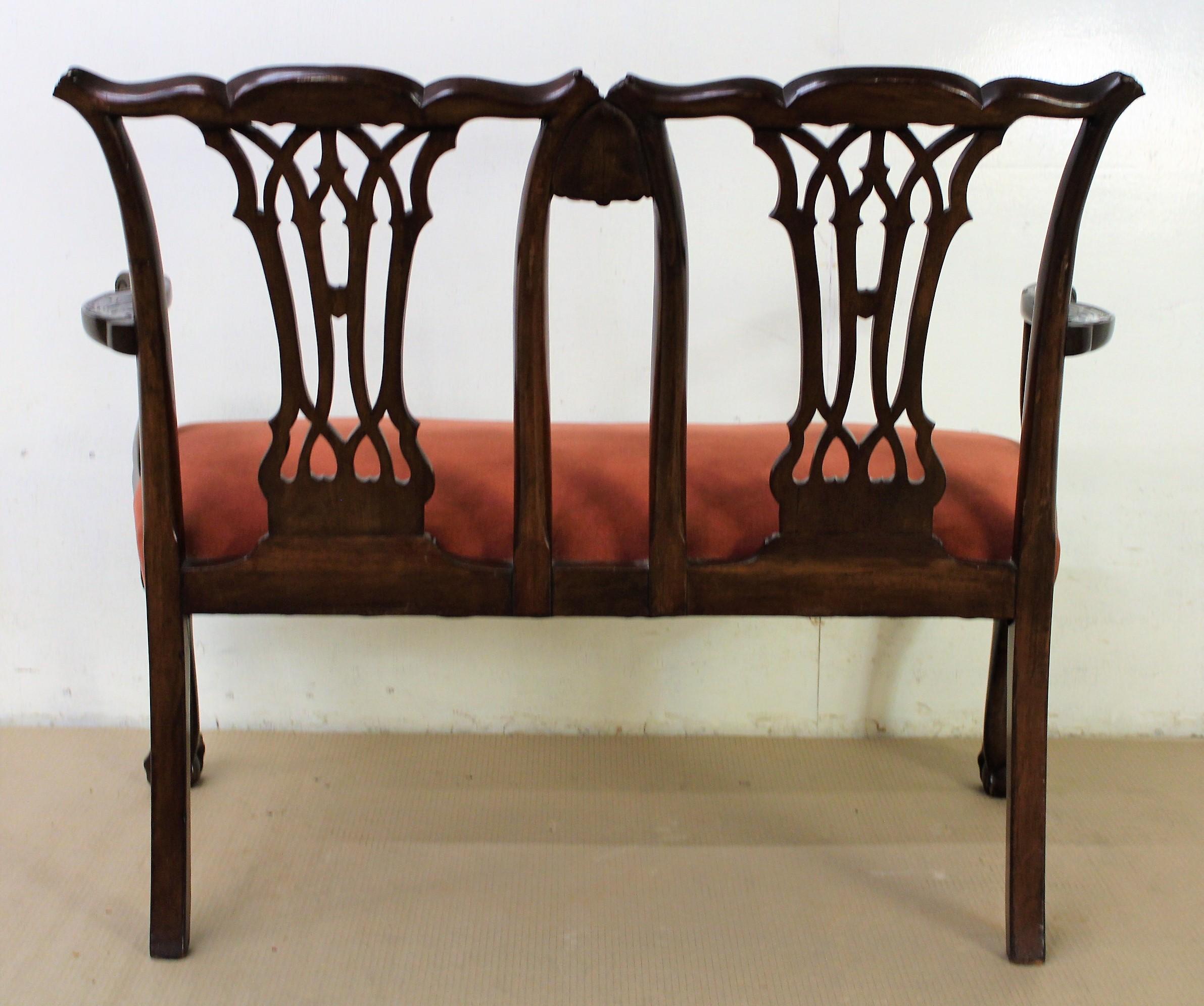 Late 19th Century Chippendale Design Mahogany Settee Bench For Sale 4