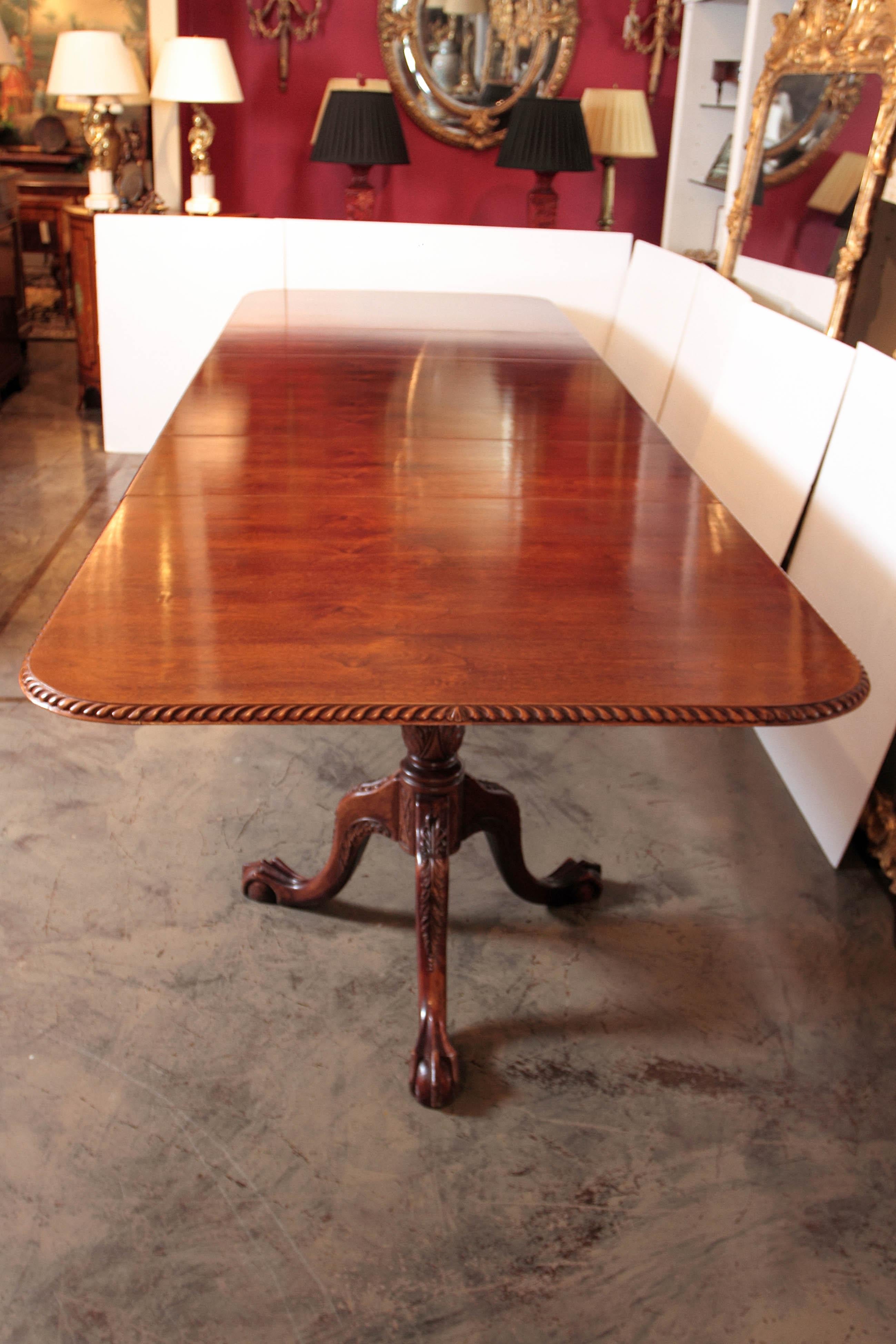 Late 19th Century Chippendale Mahogany Banquet Dining Table 4