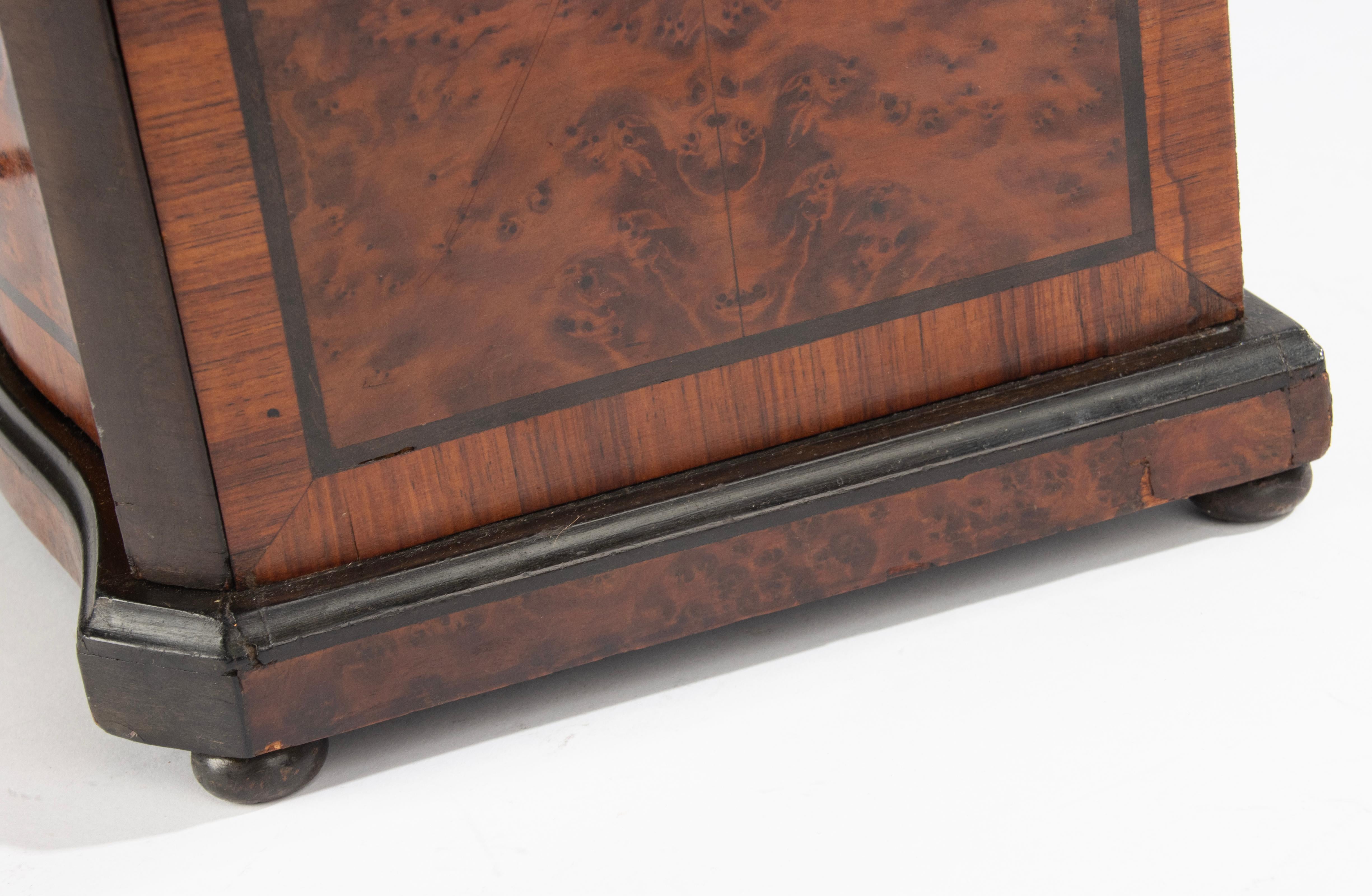 Late 19th Century Cigar Cabinet Case - Napoleon III - Warm Red Burl Veneer 12
